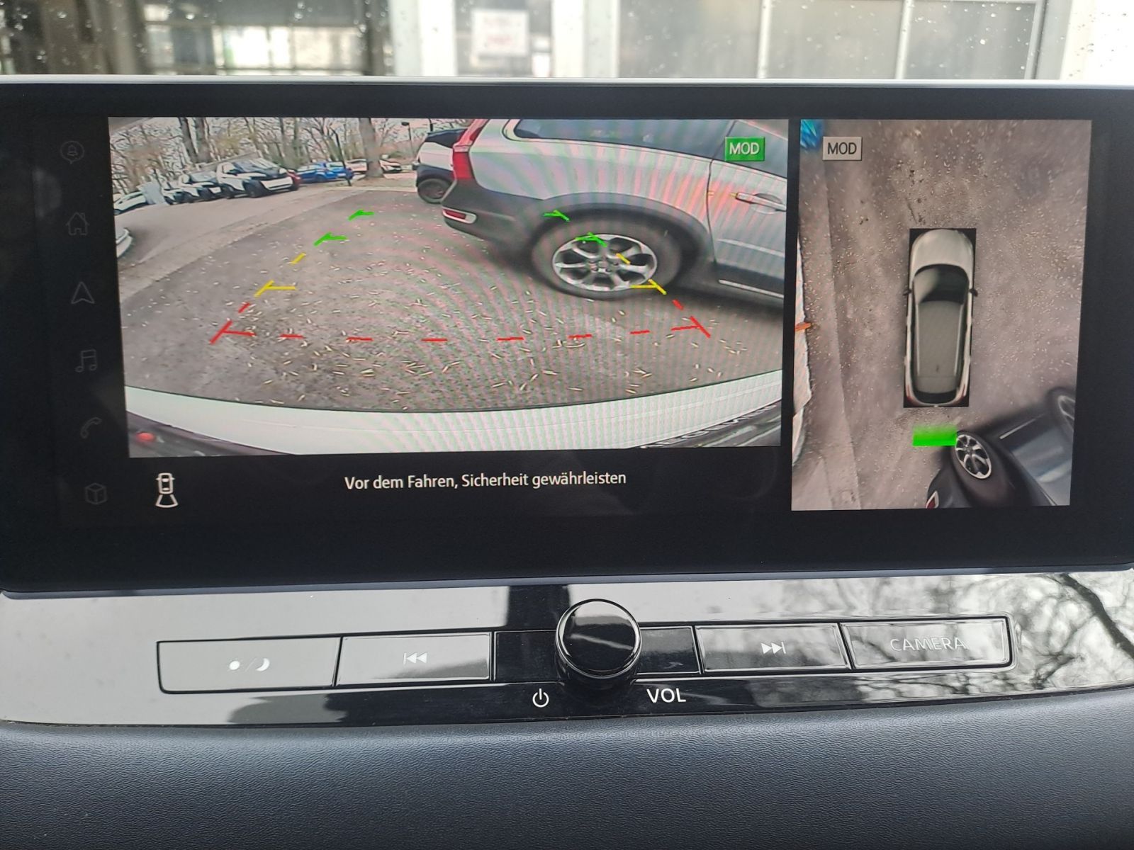 NISSAN QASHQAI 1.3 DIG-T Tekna+ 4x4 Leder*Pano*HeadUp