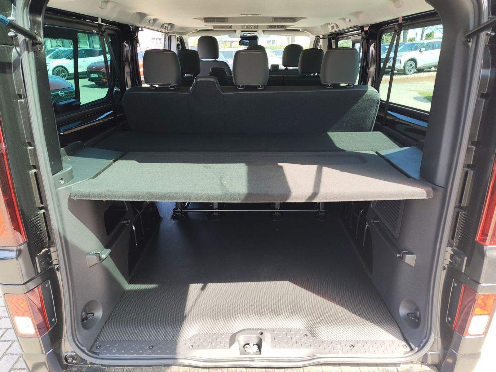 NISSAN Primastar Kombi9 L2H1 3,0t