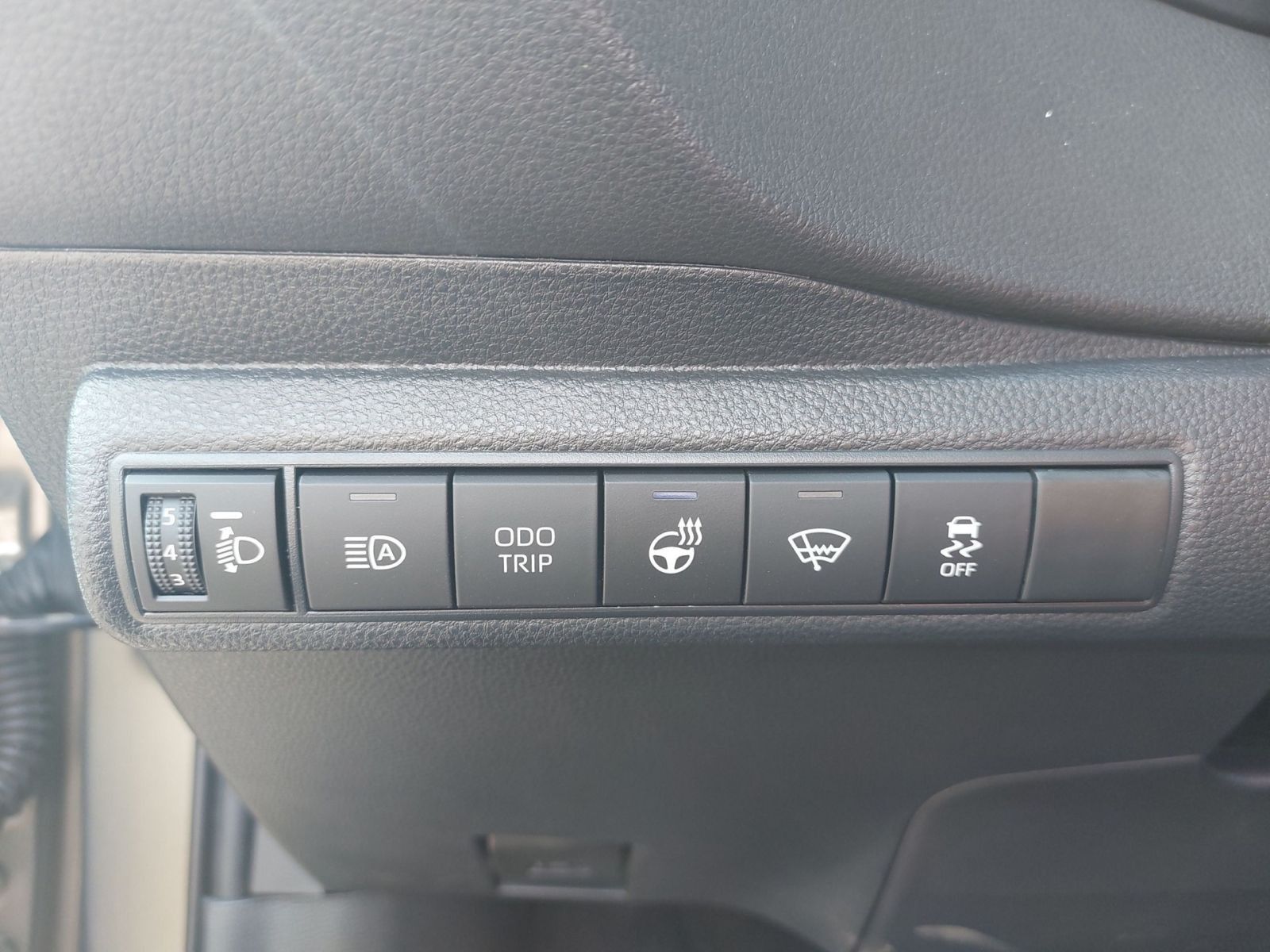 SUZUKI Swace 1.8 Comfort+ CVT Hybrid Navi*CarPlay