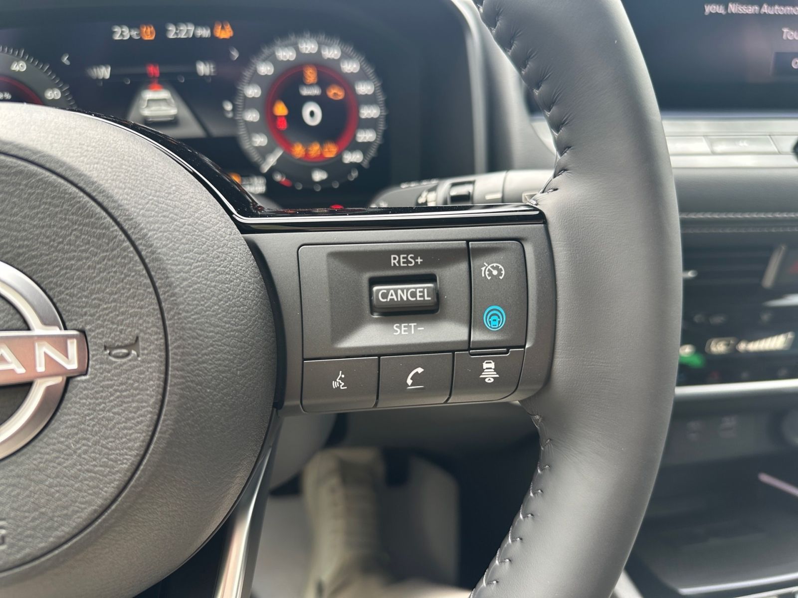 NISSAN X-TRAIL N-CONNECTA e-4ORCE 4x4 *SHZ BFS HUD AFA*