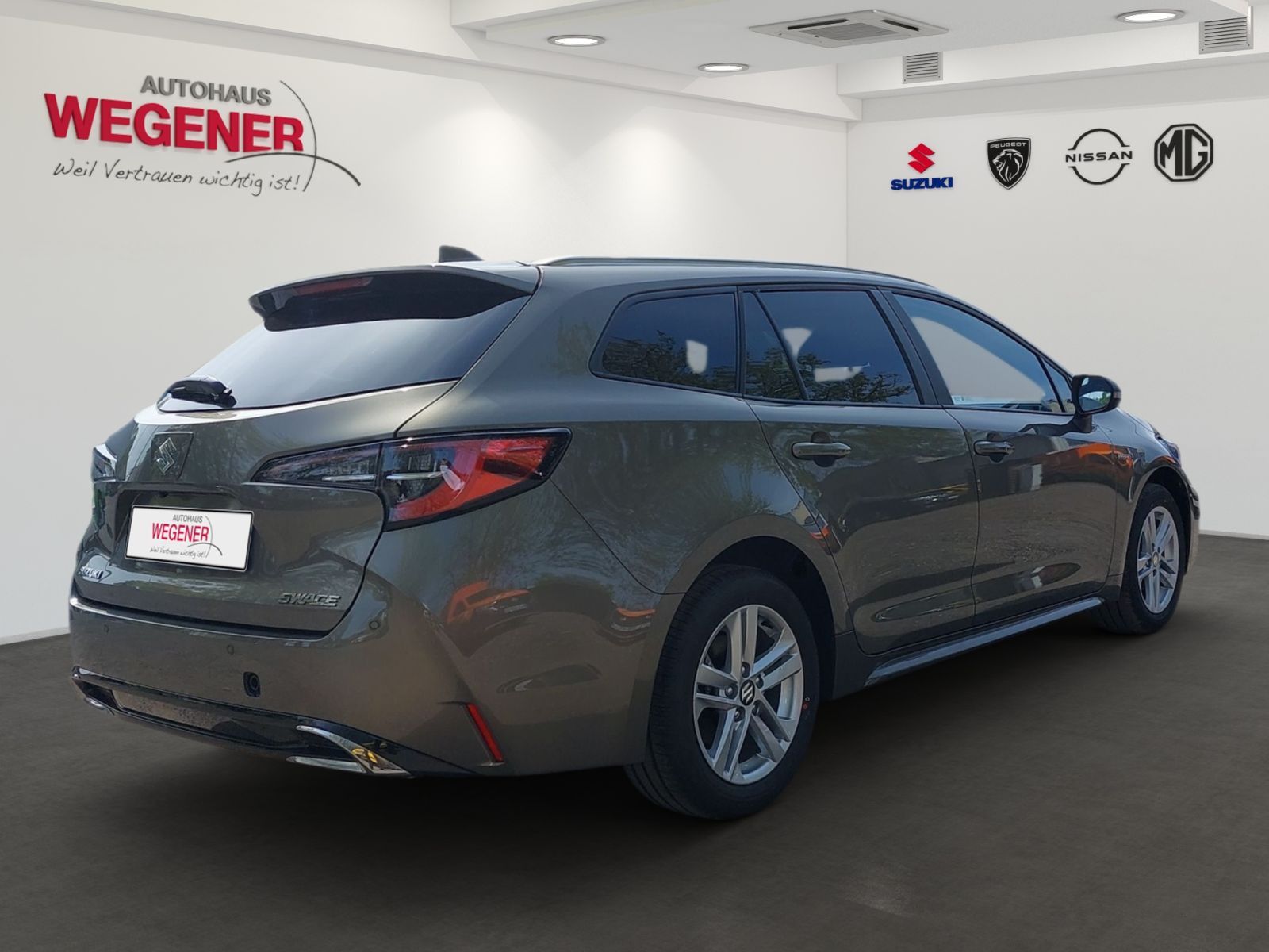 SUZUKI Swace 1.8 Comfort+ CVT Hybrid Navi*CarPlay