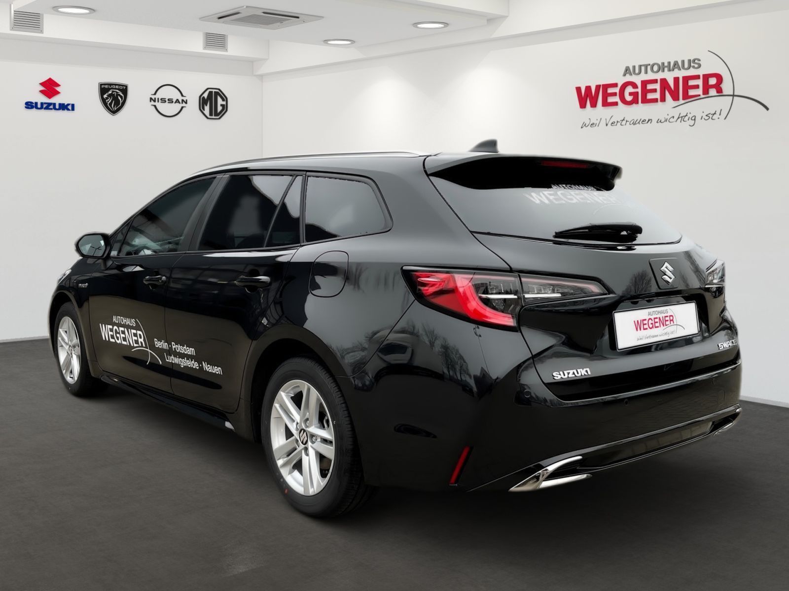 SUZUKI SWACE COMFORT+ CVT HYBRID KAM SHZ PDC CARP ANDO