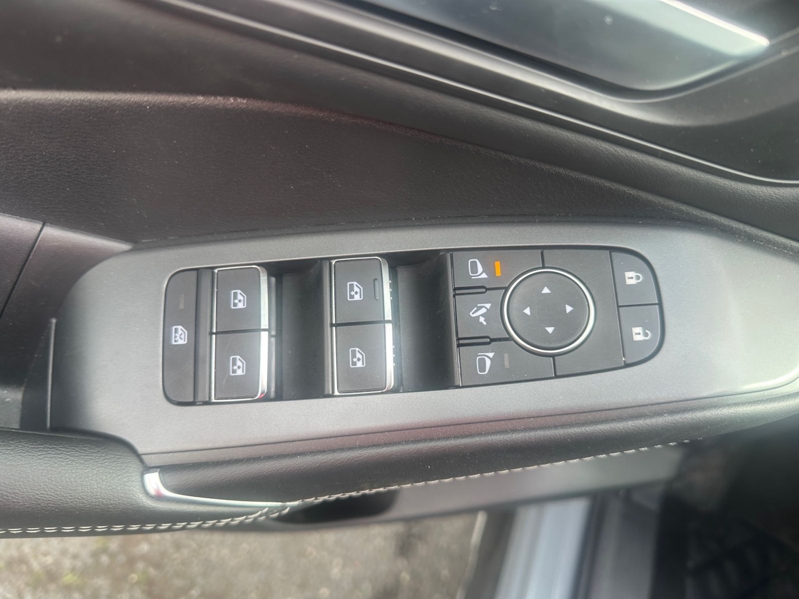 NISSAN Qashqai 1.3 DIG-T N-Connecta HeadUp*Navi*360°CAM