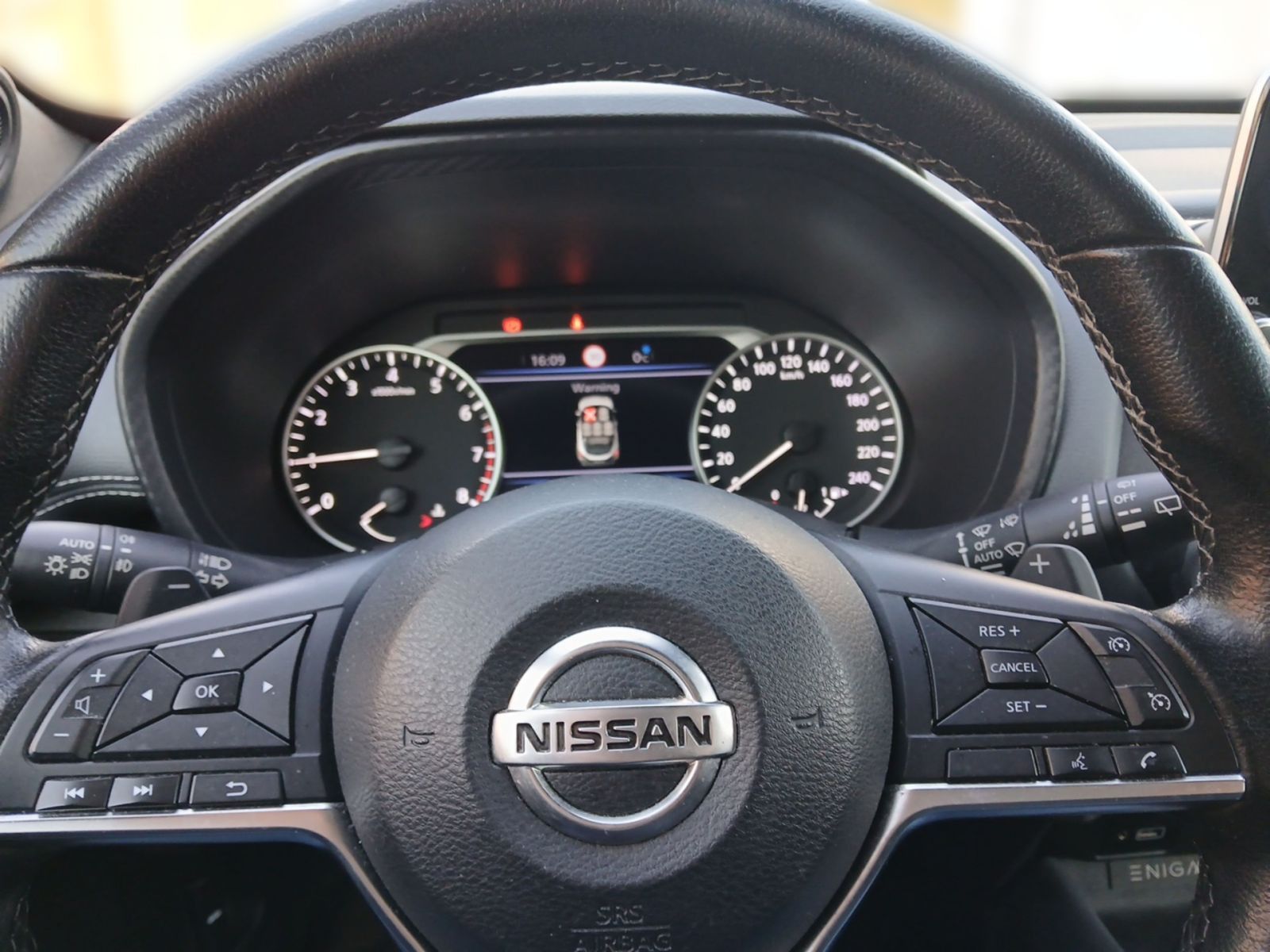 NISSAN JUKE 1.0 DIG-T 114 PS 7DCT Enigma, AHK, WKR