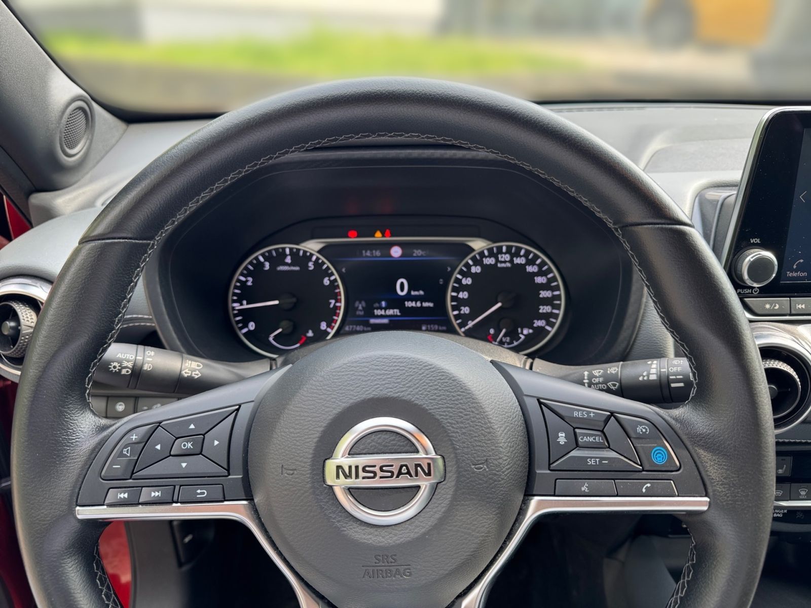 NISSAN JUKE TEKNA CarPlay SHZ LED 19'' 1. Hand Kamera