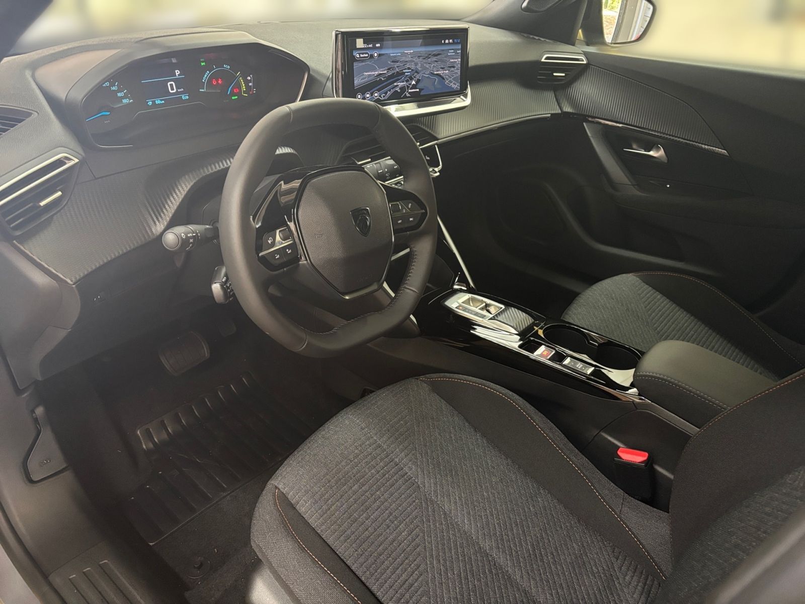 PEUGEOT 2008 E Business Elektromotor 54kwH *Navi*Kamera*