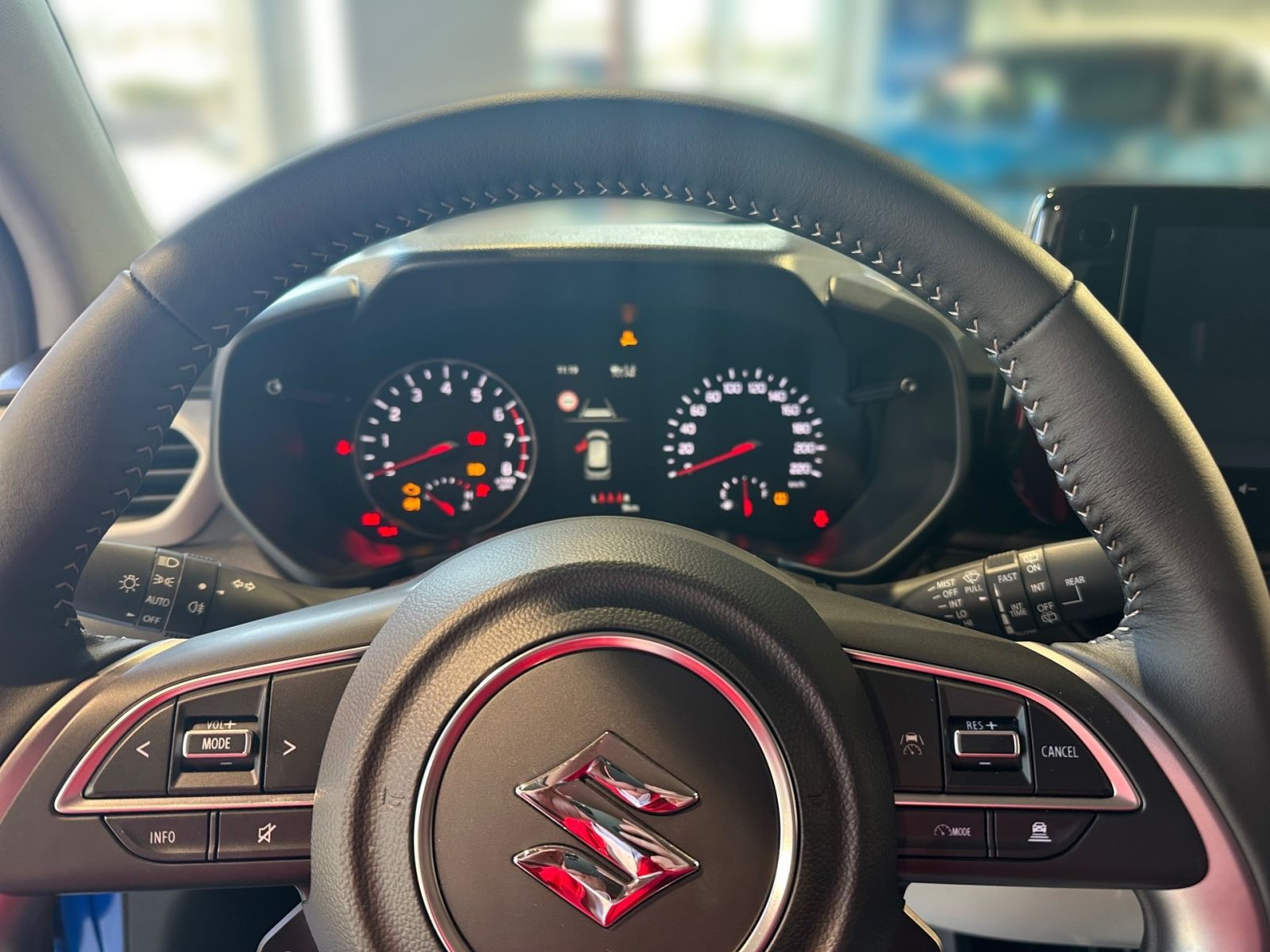 Suzuki Swift Comfort+ Hybrid  - SHZ CAM ACC NAVI CarPlay