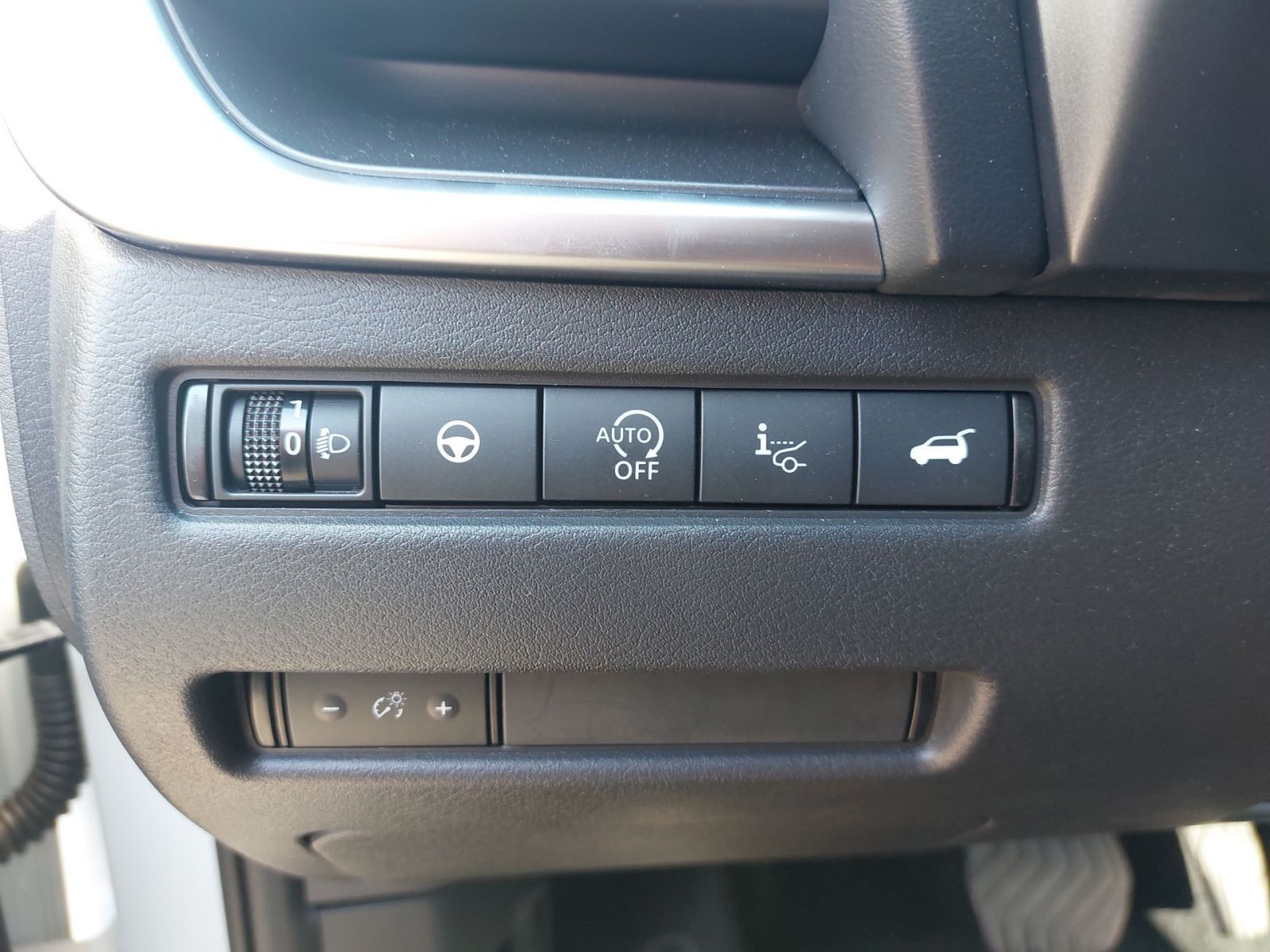 NISSAN Qashqai 1.3 DIG-T N-Connecta HeadUp*Pano*Navi