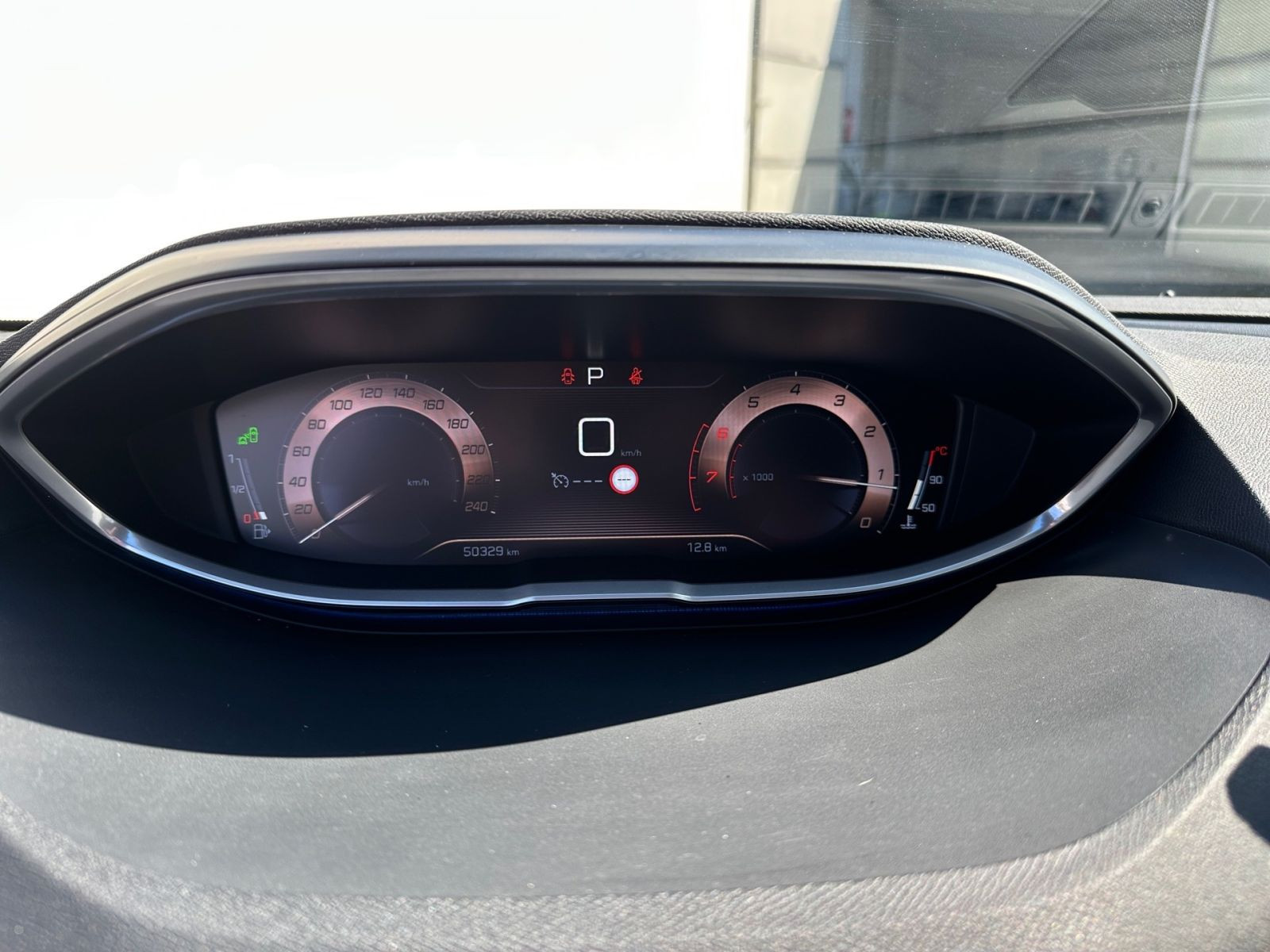 Peugeot 3008 GT-LINE 1.6 AHK*Pano*360°*NAVI*Sound*CAM