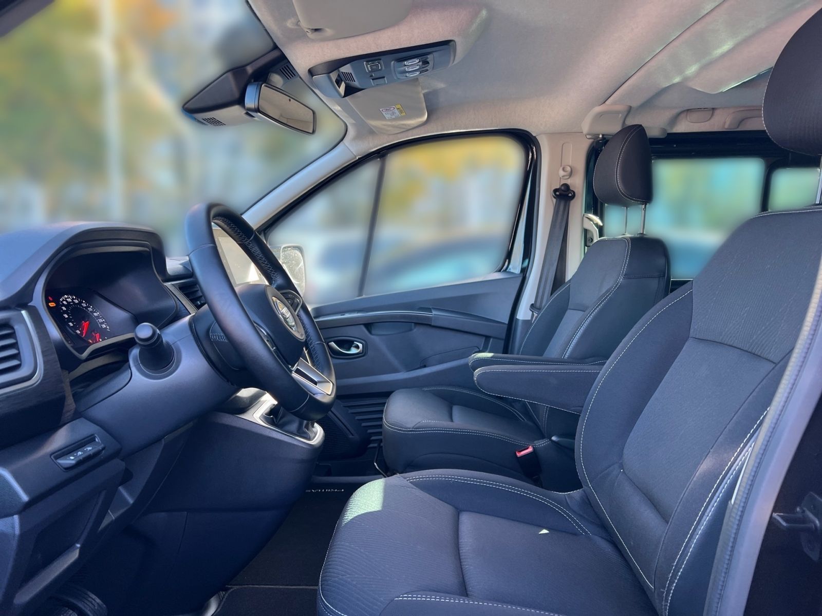 NISSAN PRIMASTAR KOMBI TEKNA L1H1 AUTO SHZ KAMERA NAVI