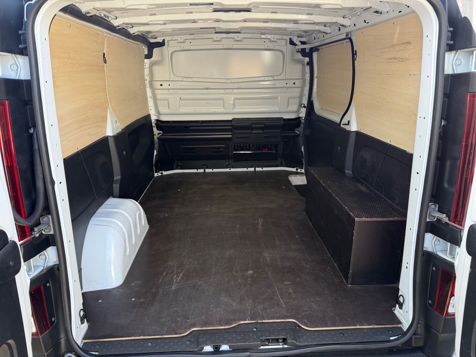 NISSAN Primastar Kasten Acenta 6MT L1H1 CAM CarPlay LED