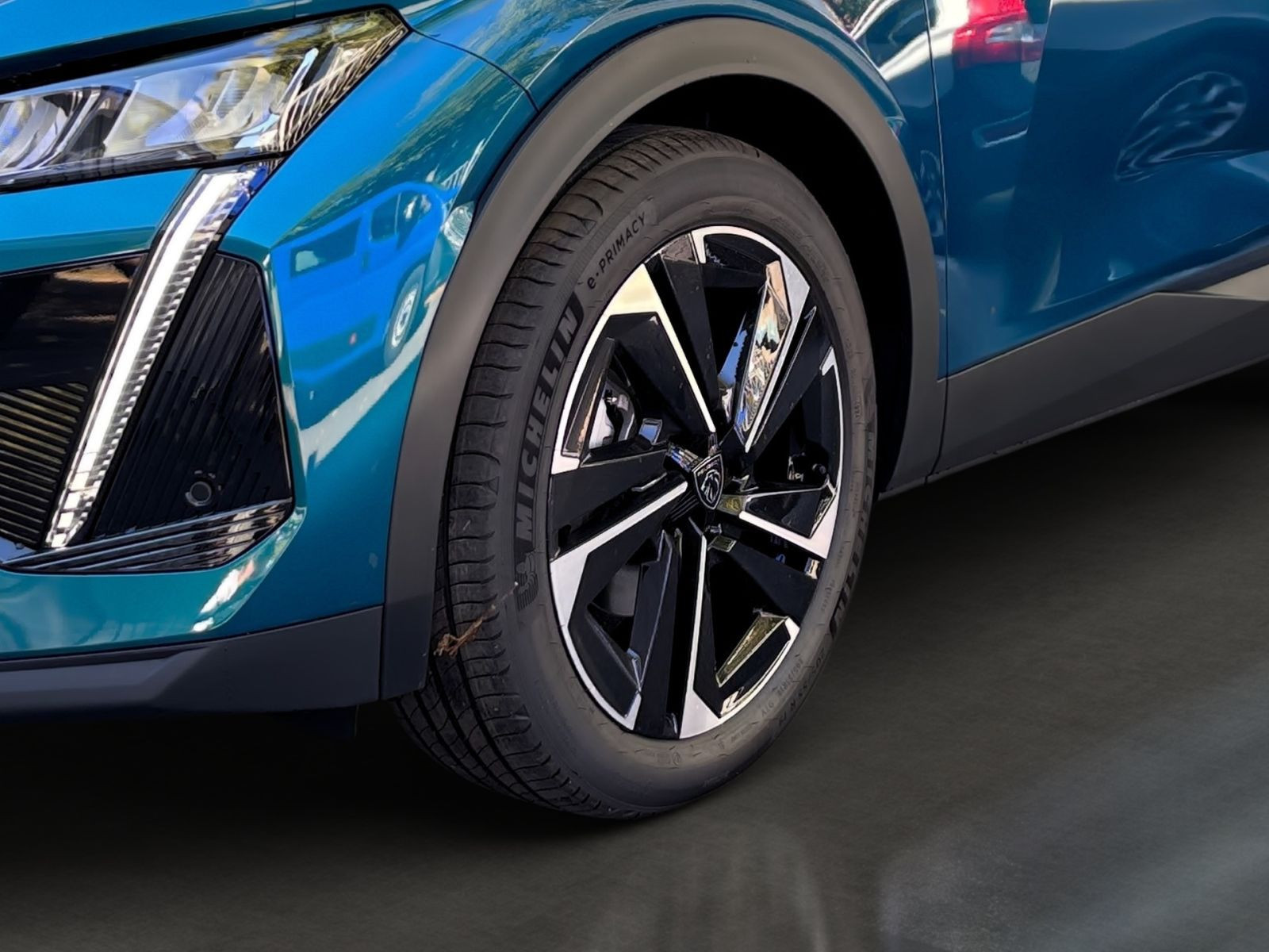 Peugeot 408 Allure Business HYBRID 145 e-DSC6 *Kamera*