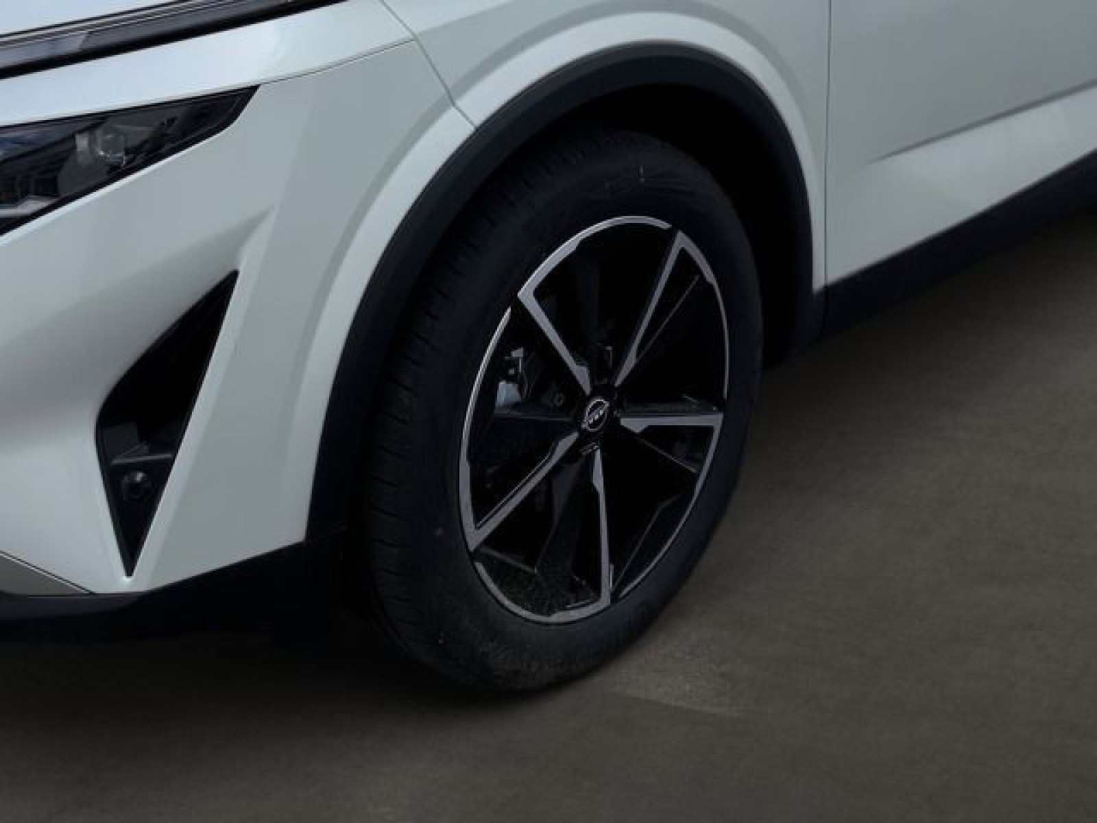 Nissan QASHQAI 1.3 DIG-T MHEV 158 PS