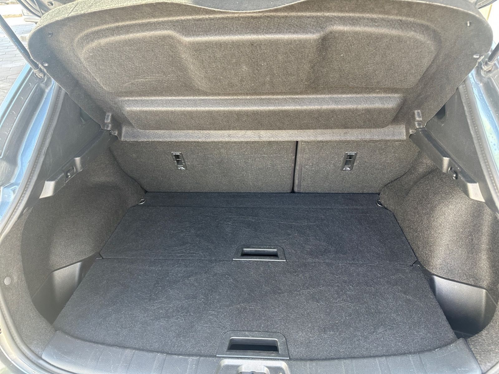 Nissan Qashqai 1.3 AT DIG-T Tekna 360°*PANO*NAVI*Bluet.