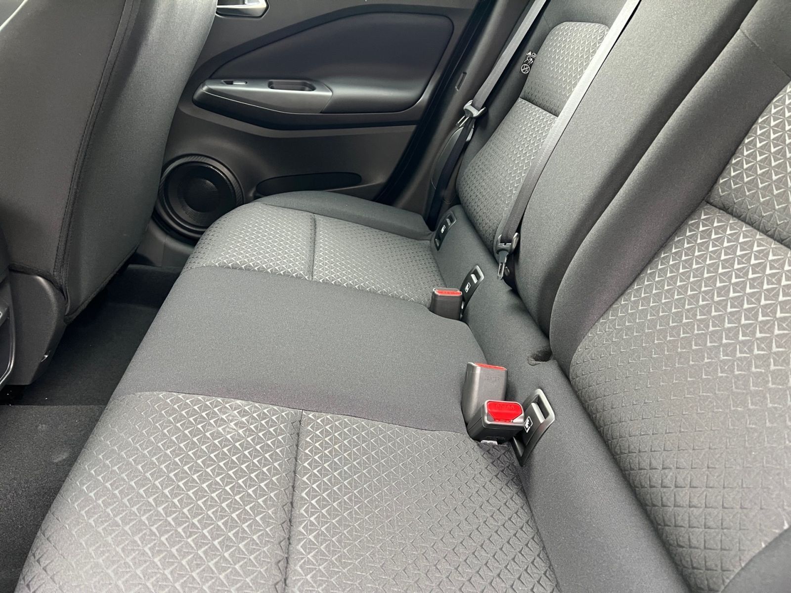 NISSAN JUKE ACENTA 1.0 DIG-T 114 PS  6MT NAVI KLIMA SHZ