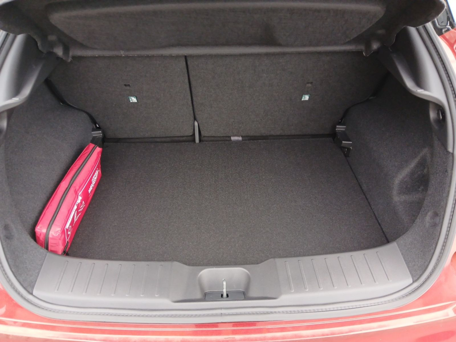 Nissan JUKE N-DESIGN 1.6 HYBRID NAVI BOSE WINTER KAMERA