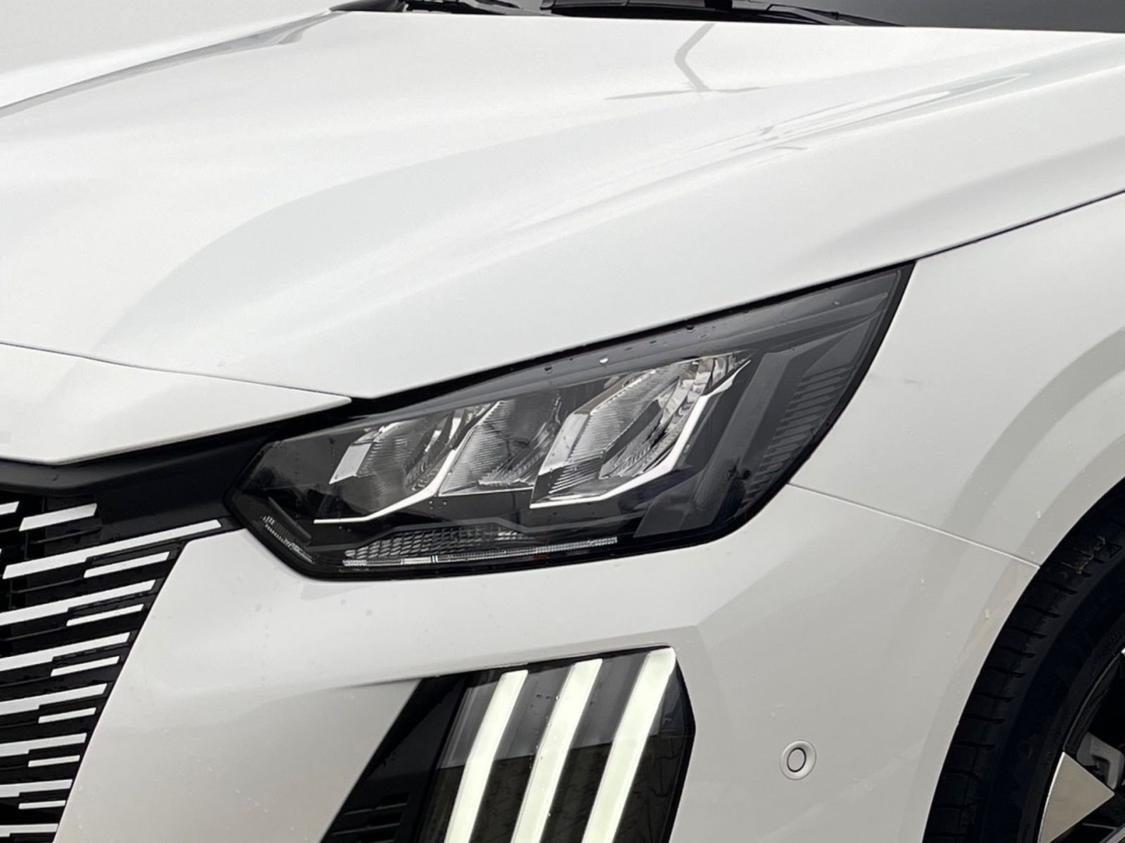 PEUGEOT 208 Allure 100 1.2 PureTech Kamera*SHZ*LED*