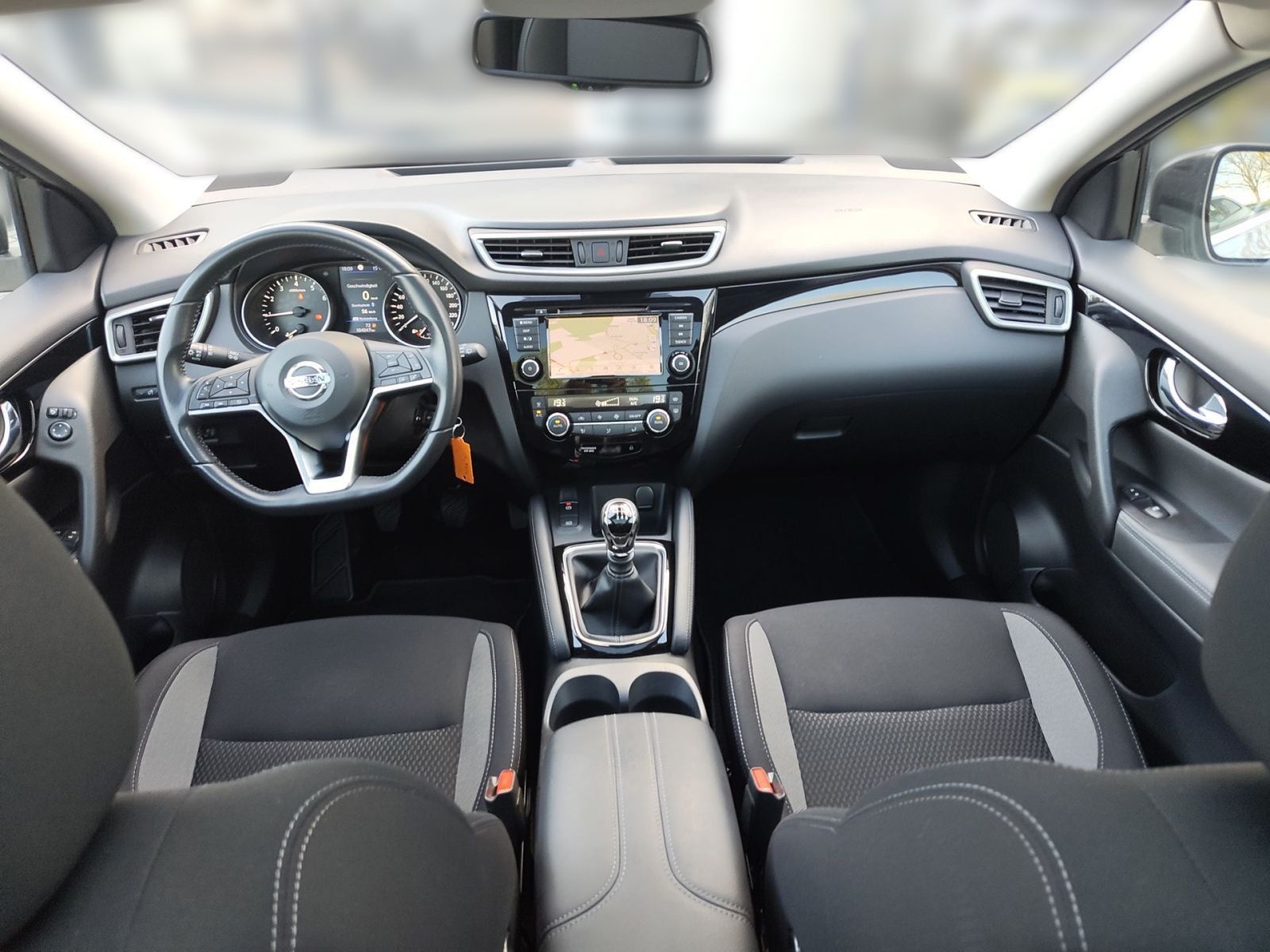 NISSAN Qashqai 1.3 N-Way PANO*SHZ*CAM*Klima*Navi*LM