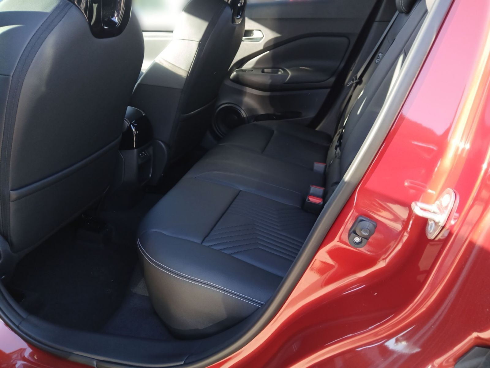 NISSAN JUKE 1.0 DIG-T 114 PS 6MT TEKNA