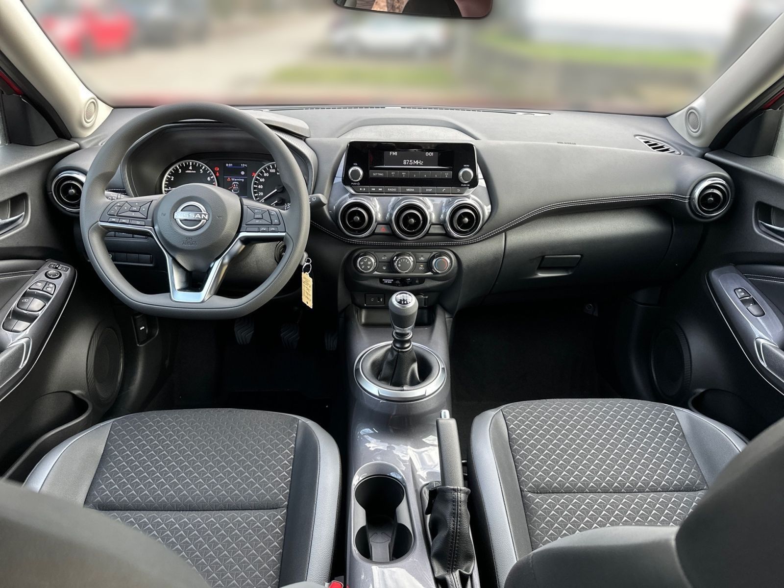 NISSAN JUKE N-STYLE 1.0 DIG-T 114PS 6MT 17"LM Bes. DESI