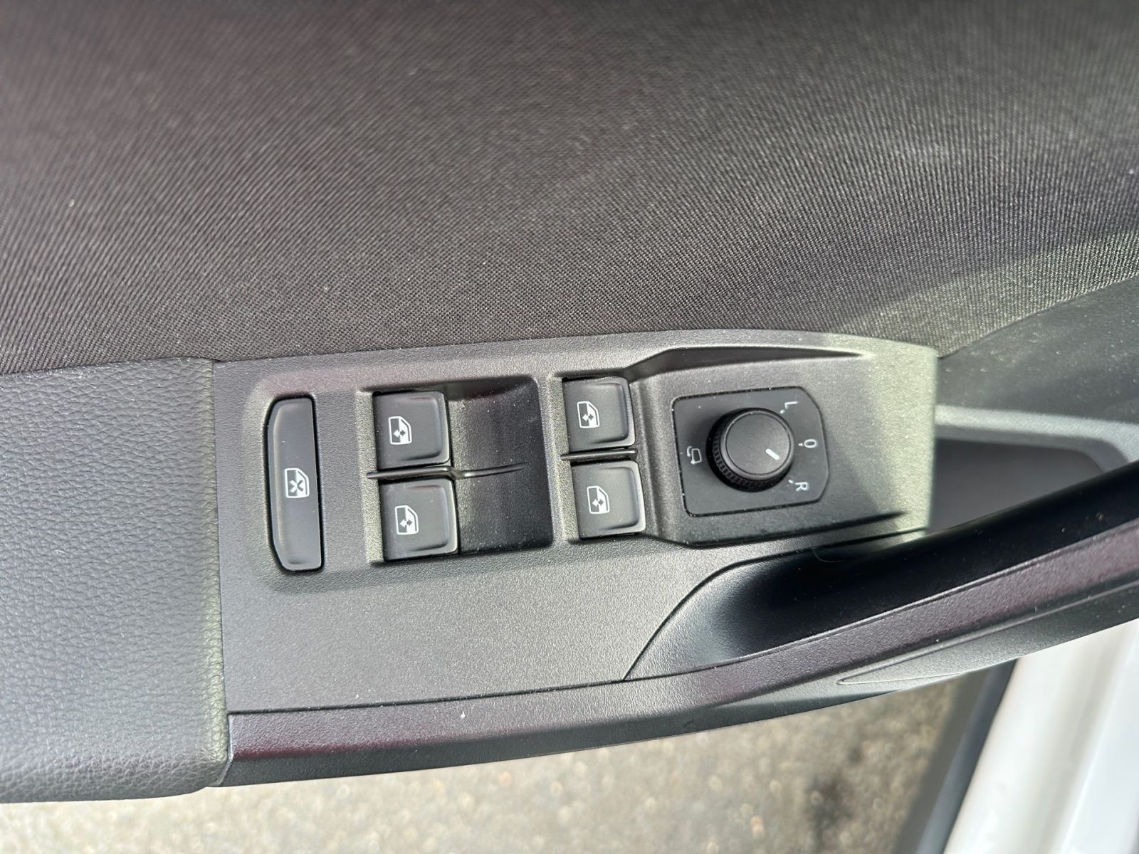 SEAT Arona 1.0 TSI DSG FR - LED NAVI SHZ VC APP`S PDC
