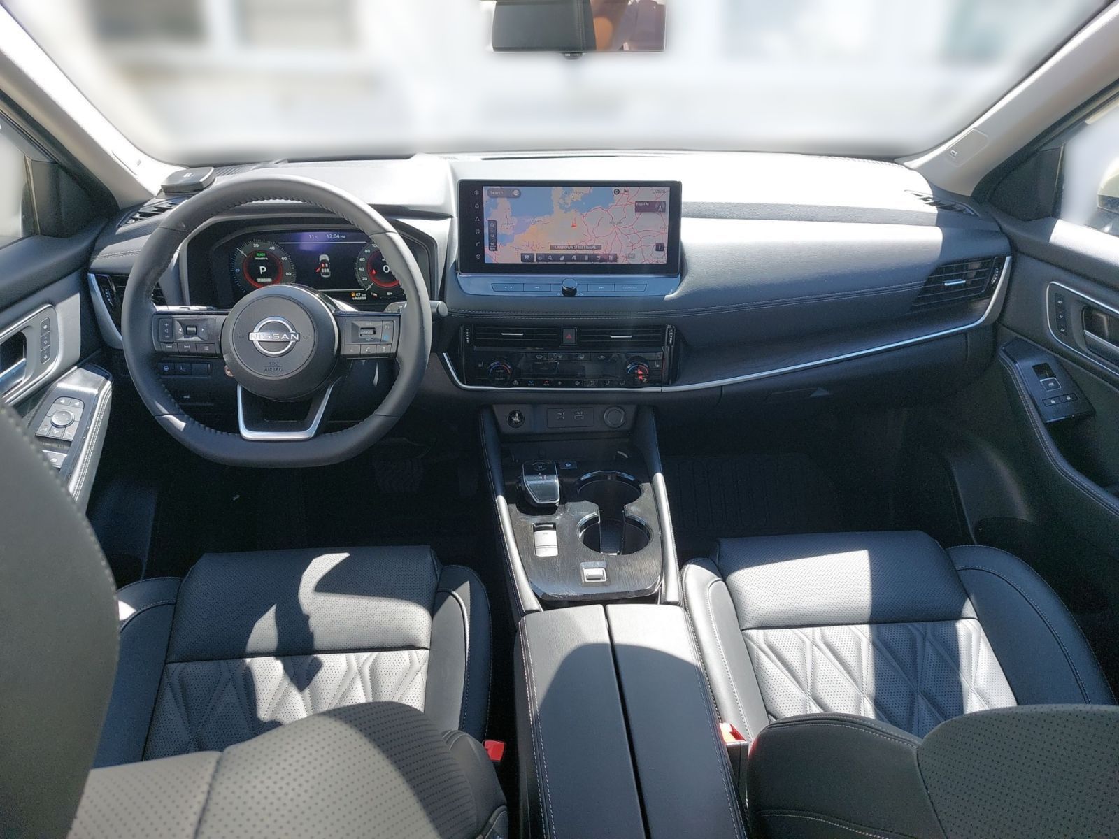 NISSAN X-TRAIL Tekna+ 1,5 AT - TAXI SHZ PANO HUD