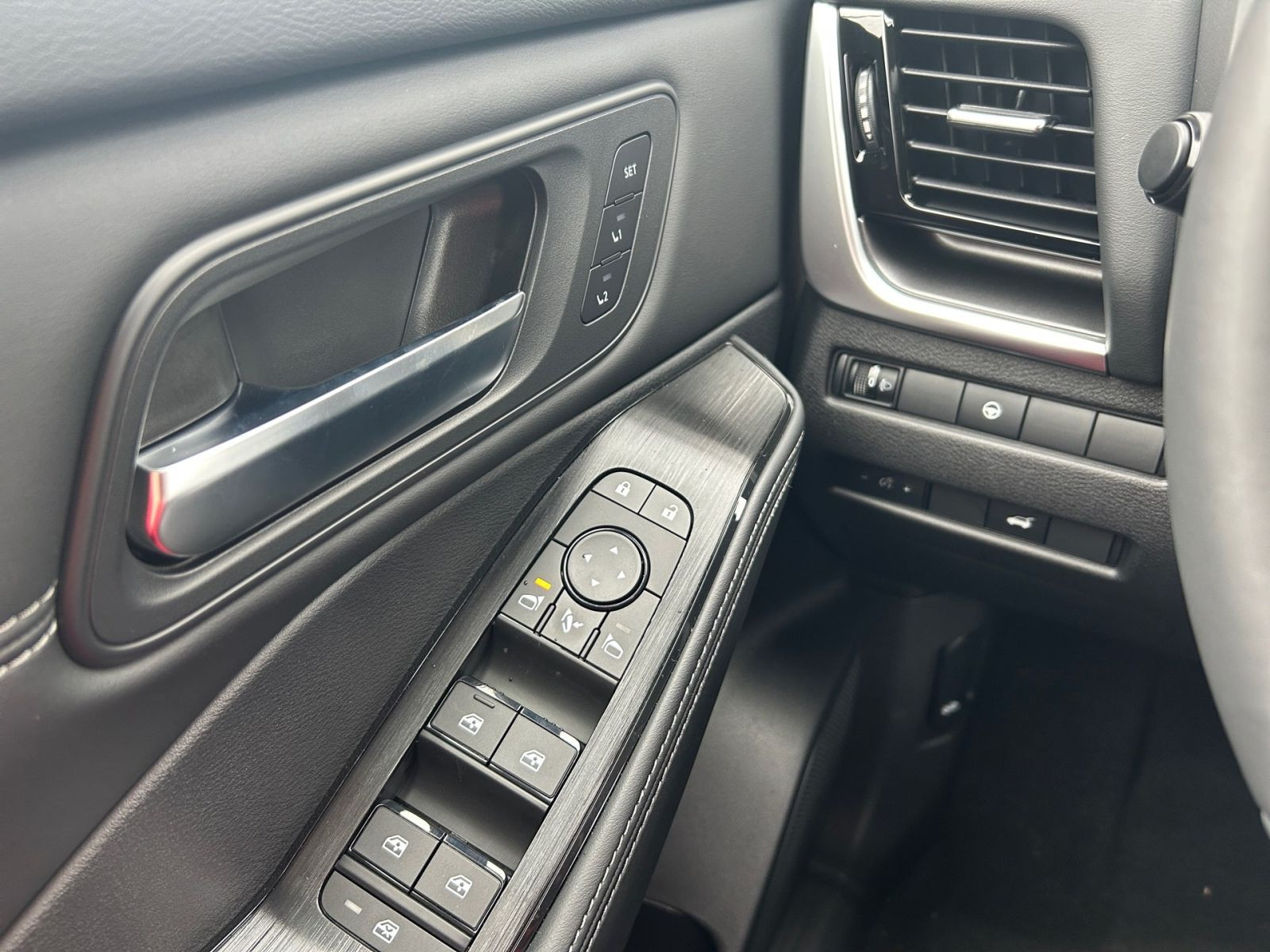 Nissan X-Trail N-Connecta 1.5 AT- NAVI LED 360CAM CarPlay
