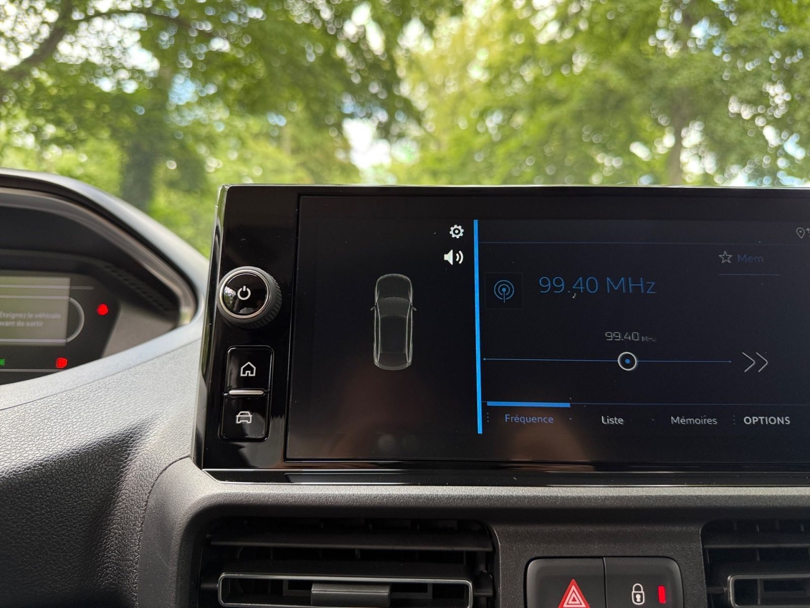 PEUGEOT Partner L2 100 BlueHDi *CarPlay*Holzboden*LED*