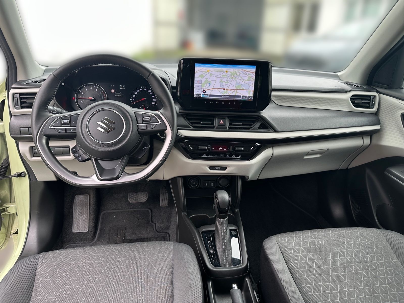 SUZUKI Swift Comfort Hybrid AT - SHZ CAM ACC CarPlay
