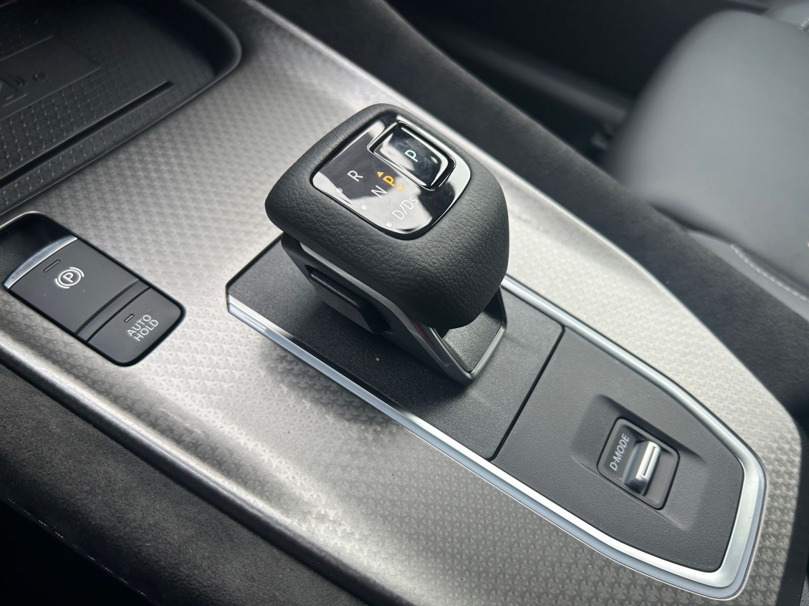 NISSAN QASHQAI MY25 1.3 DIG-T MHEV Leder*Navi*LED