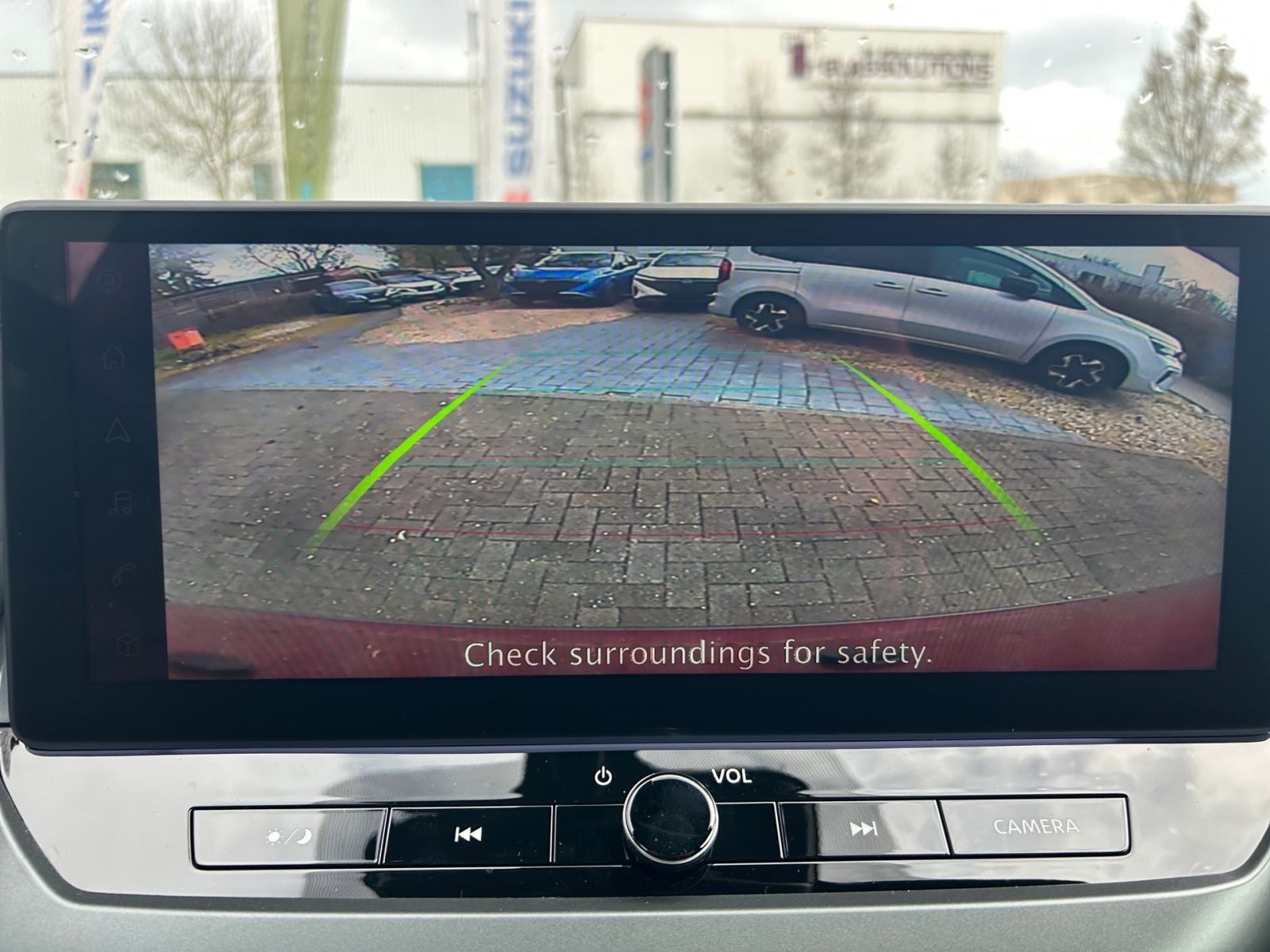 NISSAN Juke 1.6 Hybrid N-Connecta AT CarPlay*GRA*CAM