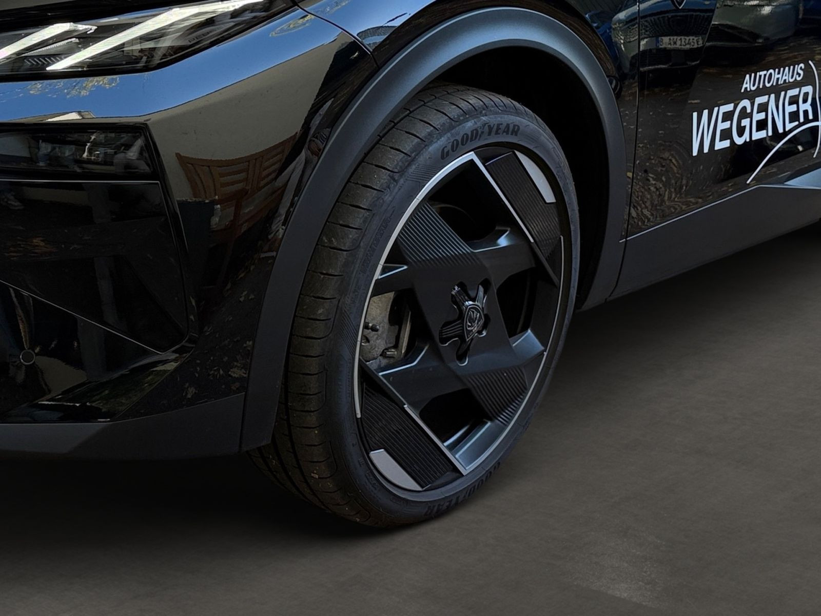 Peugeot 408 GT Exclusive Plug-In Hybrid 240 e-DSC7