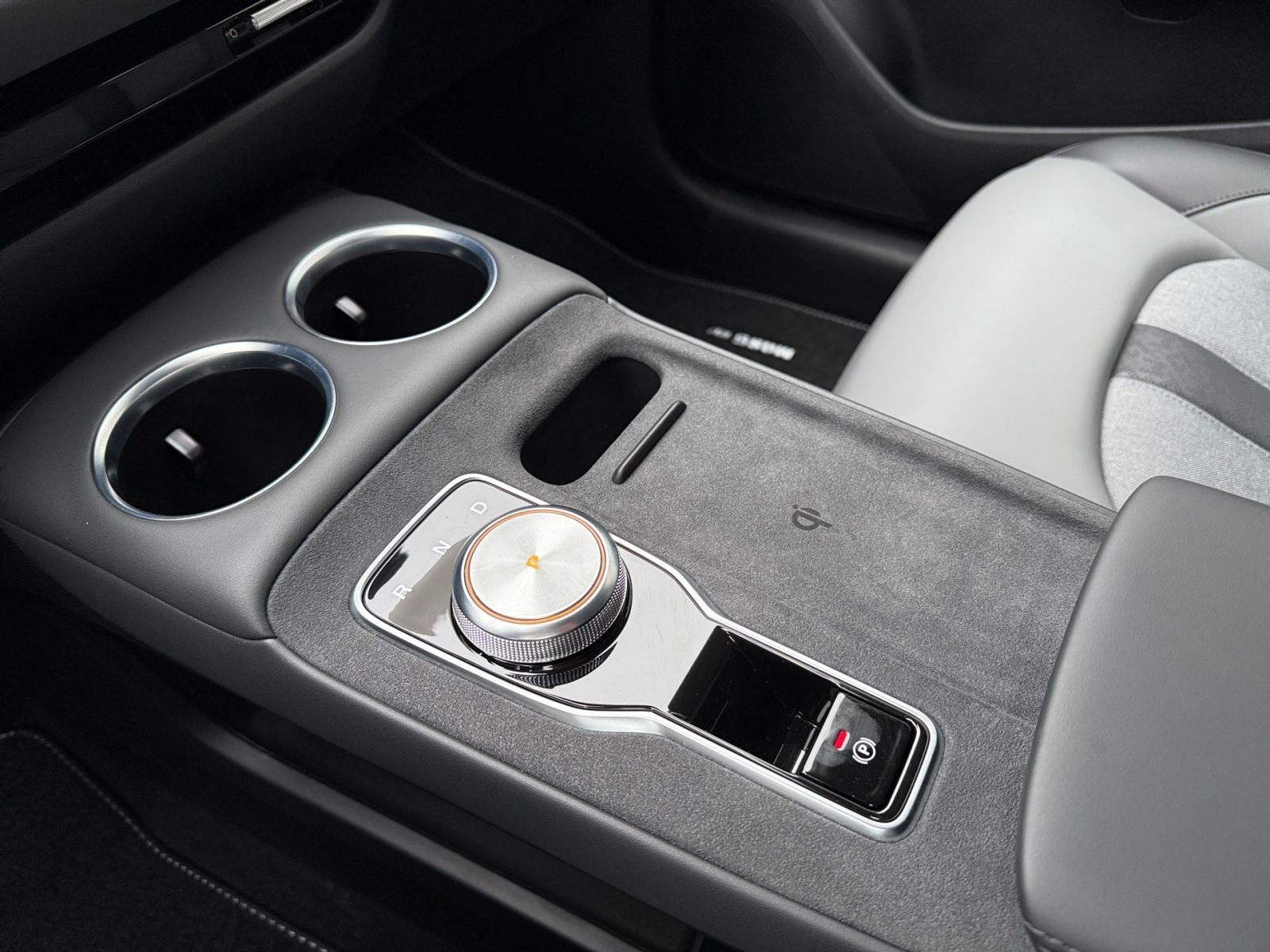 MG MGS5 EV Luxury Long Range/ WÄPU/ SHZ/ LHZ/ LED