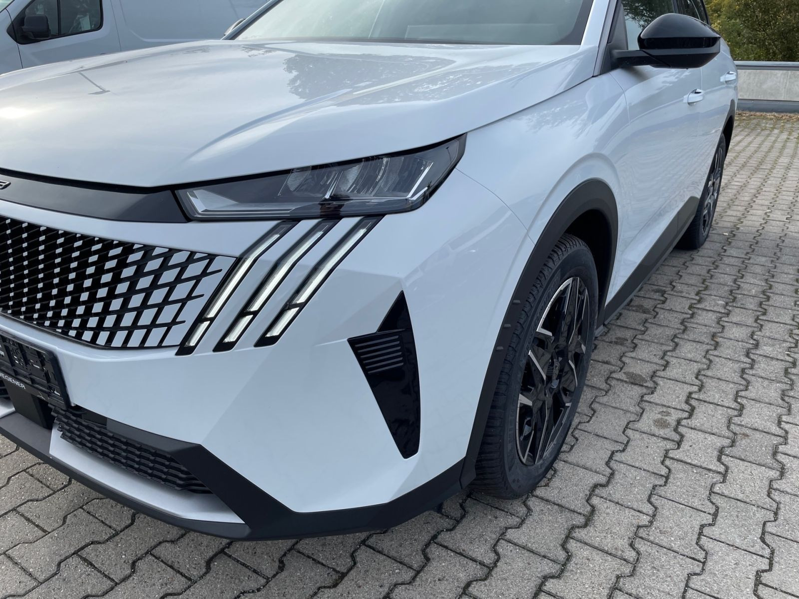 Peugeot 3008 Allure Hybrid 145 e-DSC6 *Kamera*21"Curved*