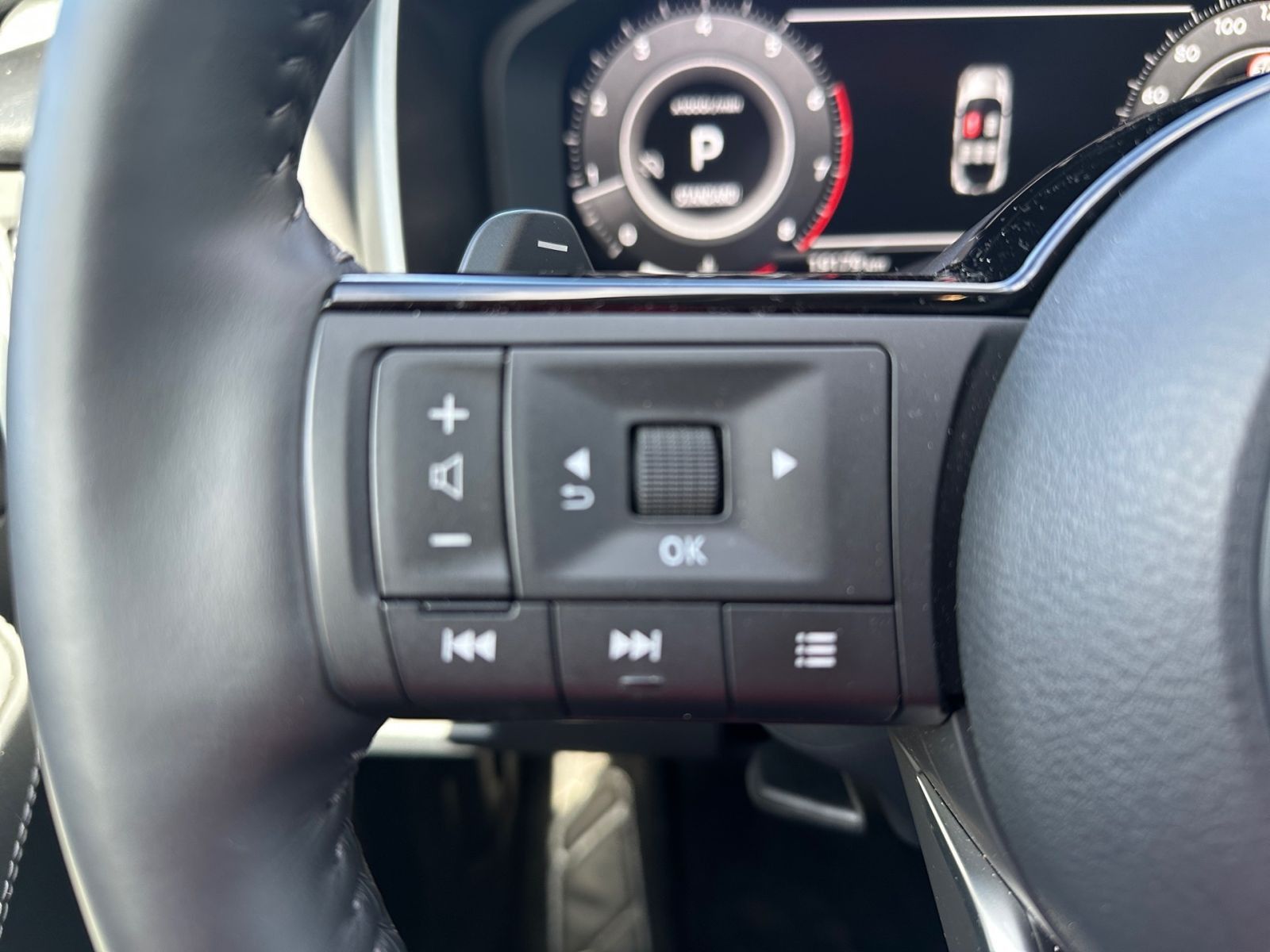 NISSAN Qashqai 1.3 DIG-T N-Connecta HeadUp*Navi*360°CAM