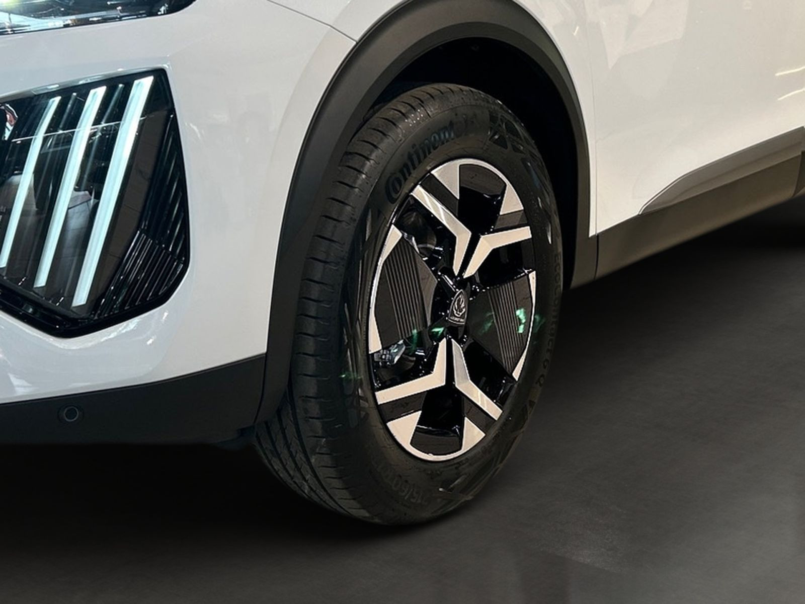 Peugeot 2008 E Allure Elektro 54 kWh 156 *Kamera*SHZ*