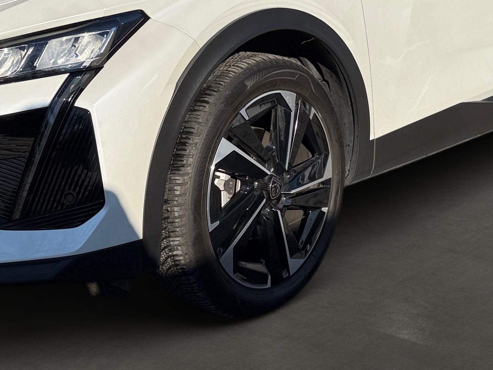 PEUGEOT 408 Allure Pack 130 EAT8 *SHZ*Kamera*