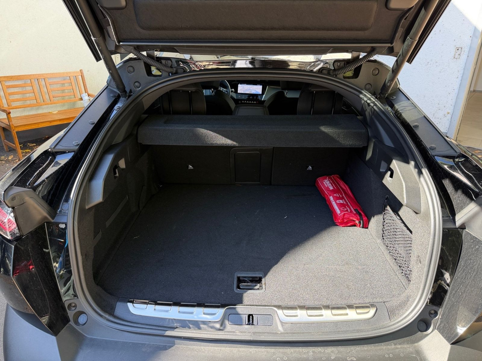 Peugeot 408 GT Exclusive Plug-In Hybrid 240 e-DSC7