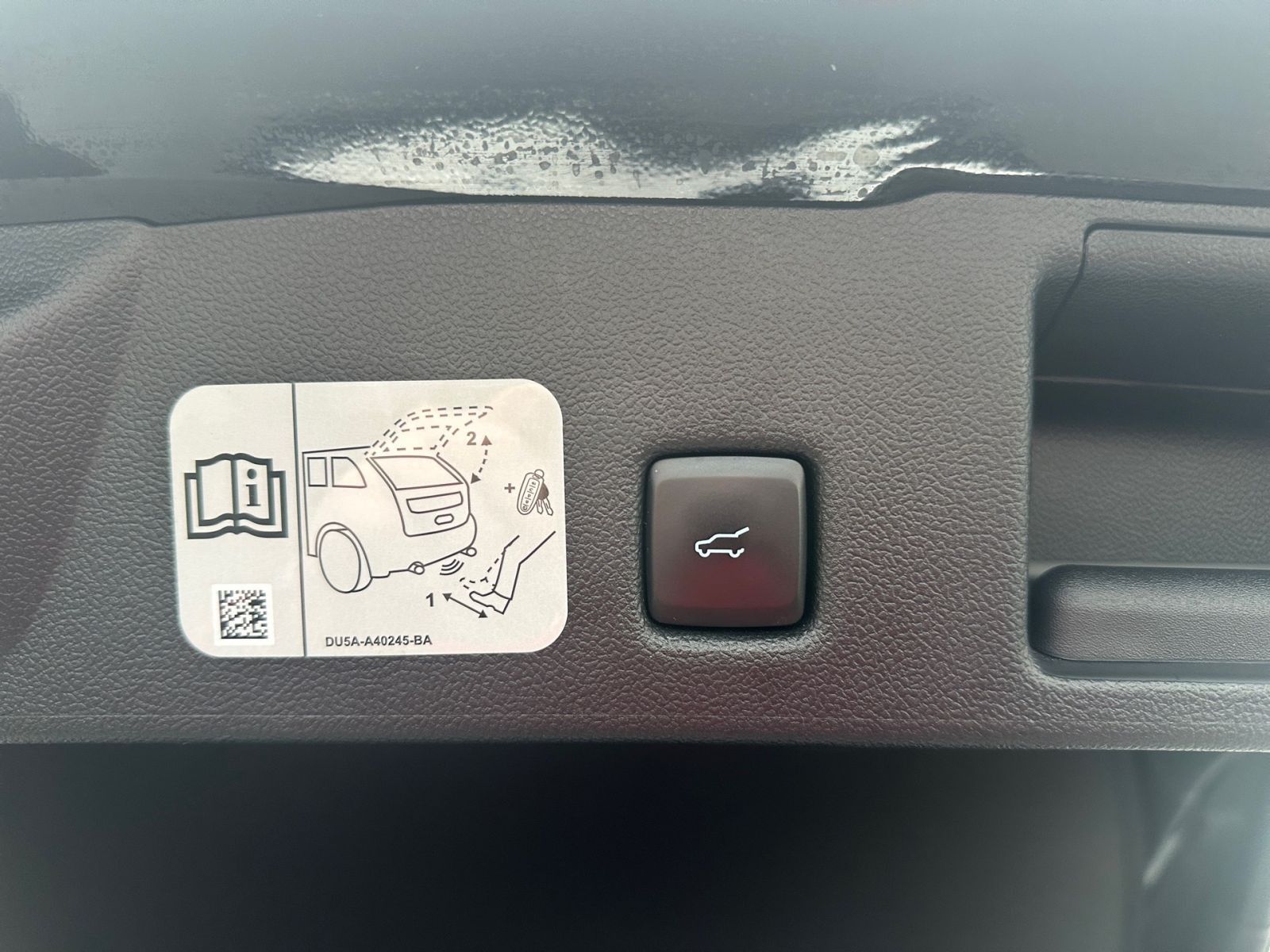 FORD KUGA ST-LINE  Plug-in-Hybrid 2.5 KAM NAVI WINTER