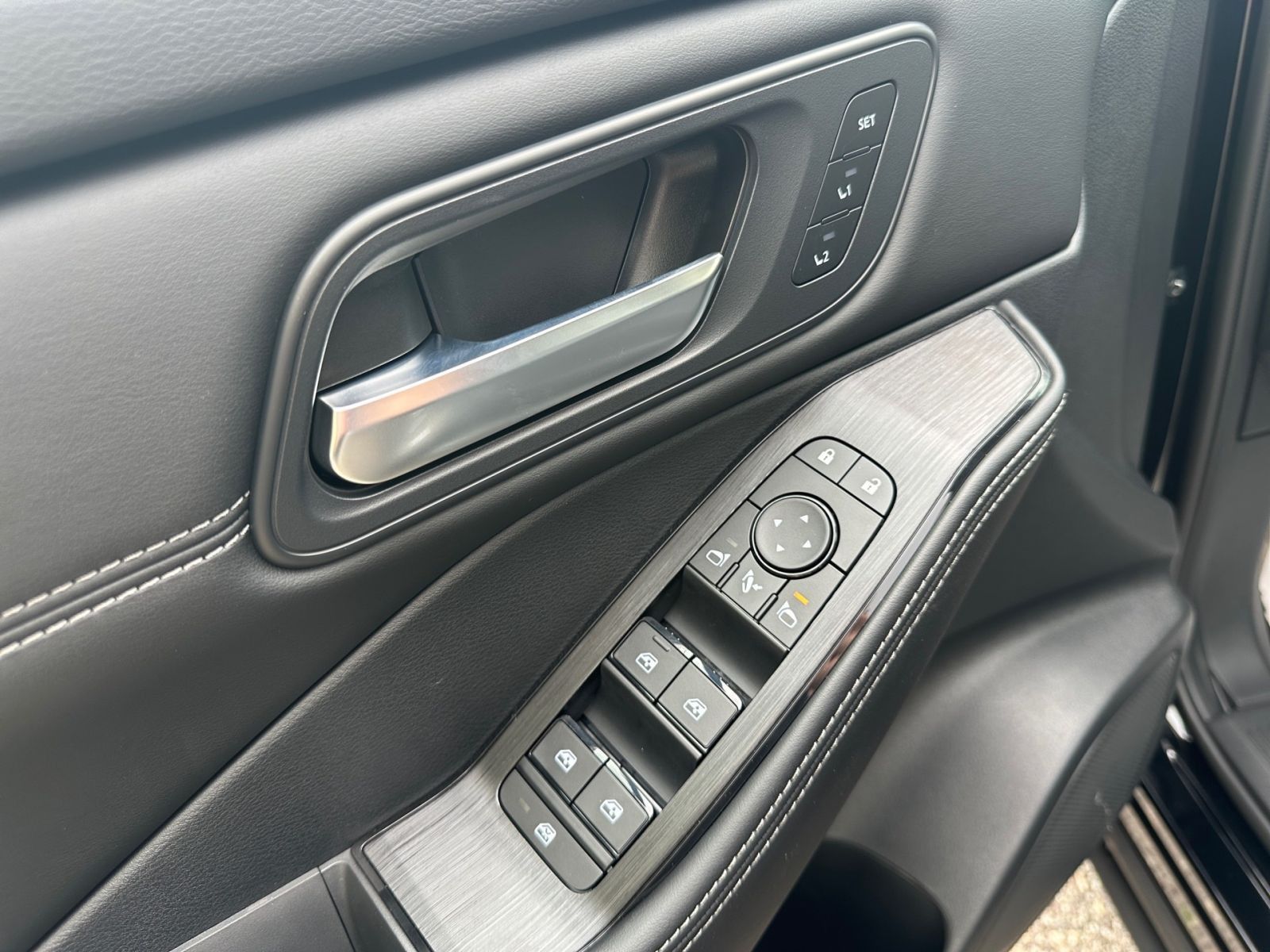 NISSAN X-TRAIL N-CONNECTA e-4ORCE 4x4 *SHZ BFS HUD AFA*