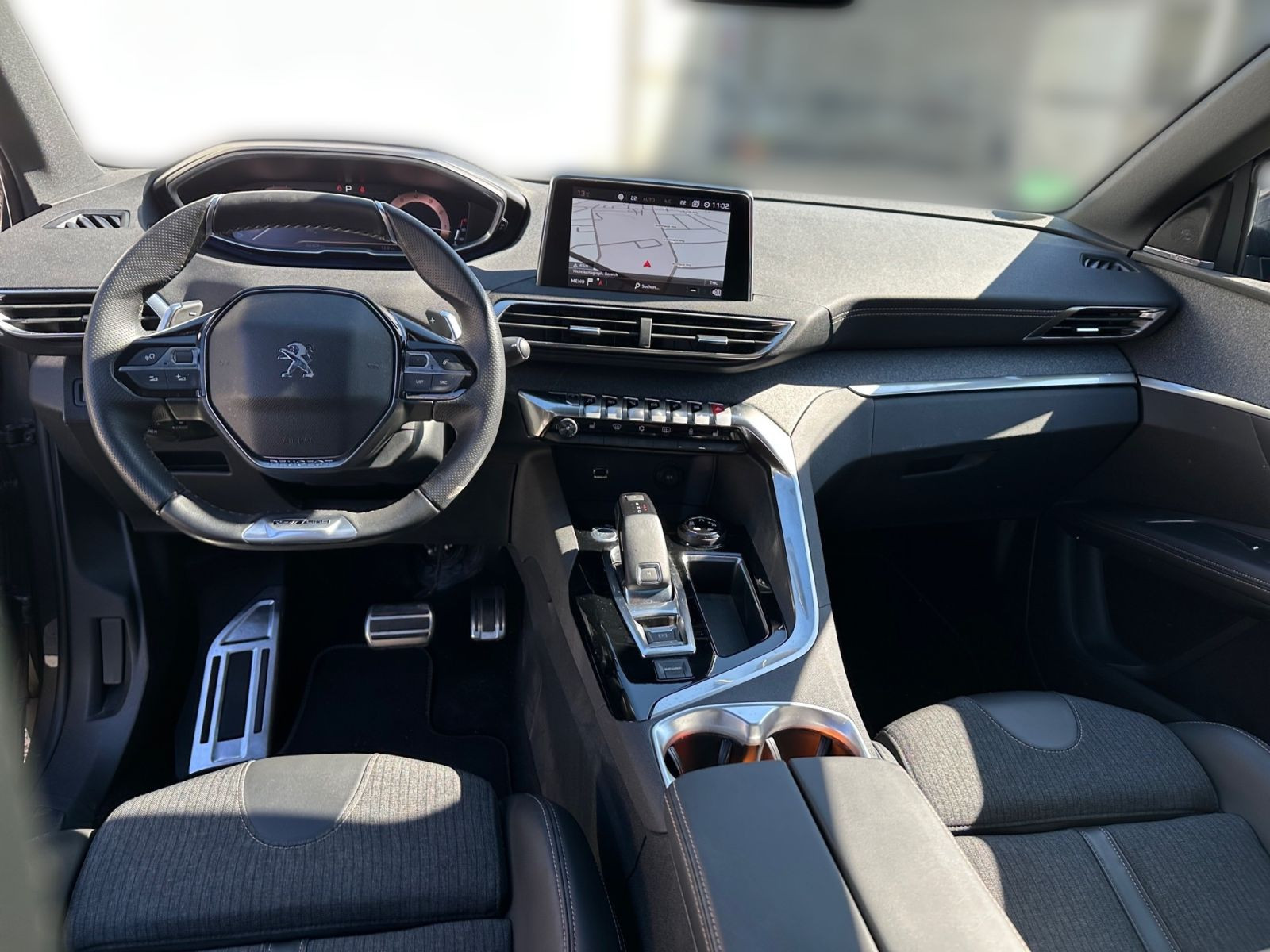 Peugeot 3008 GT-LINE 1.6 AHK*Pano*360°*NAVI*Sound*CAM