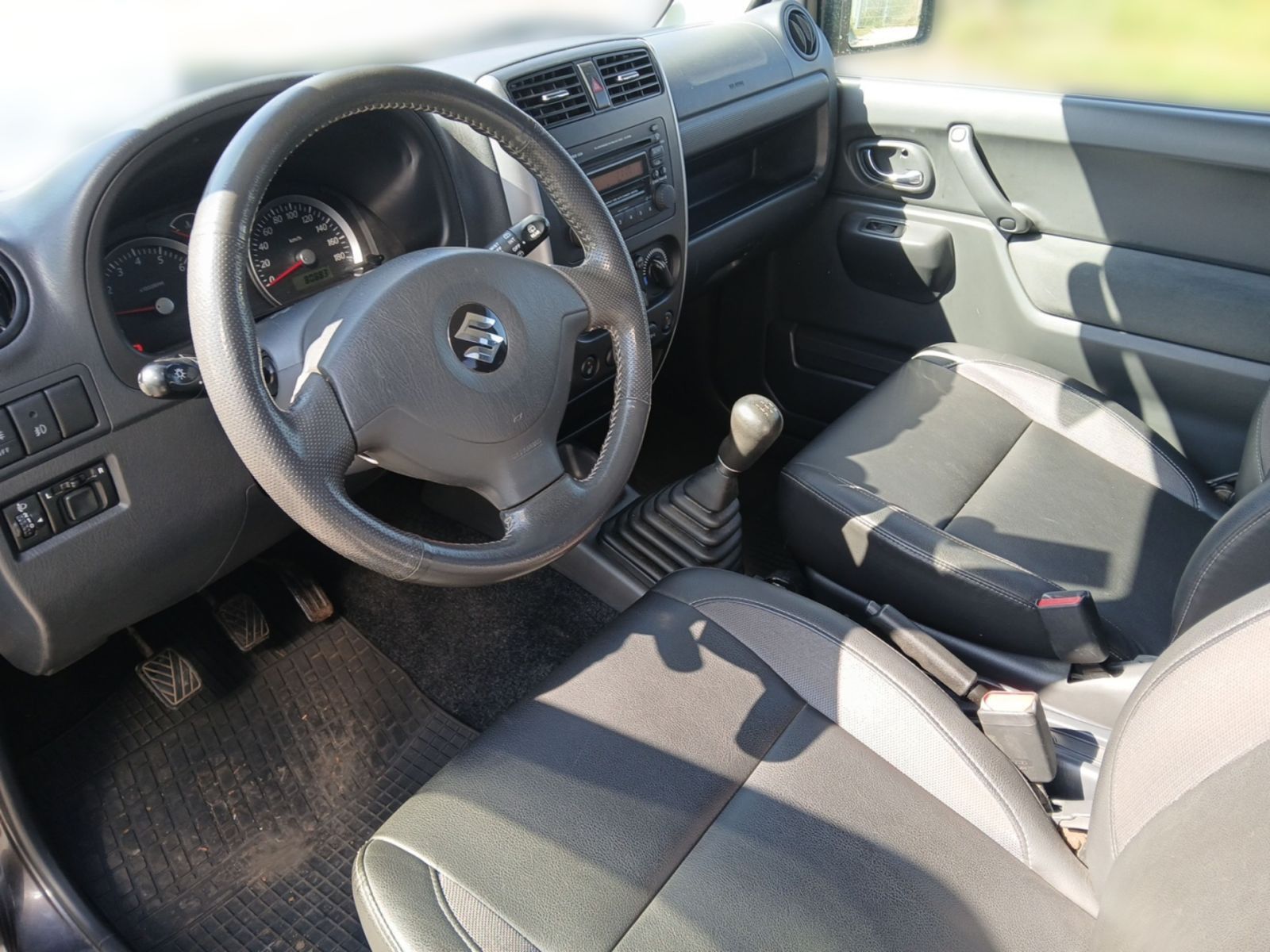 SUZUKI Jimny 1.3 4x4 Style Leder*Klima*AHK*1. Hand