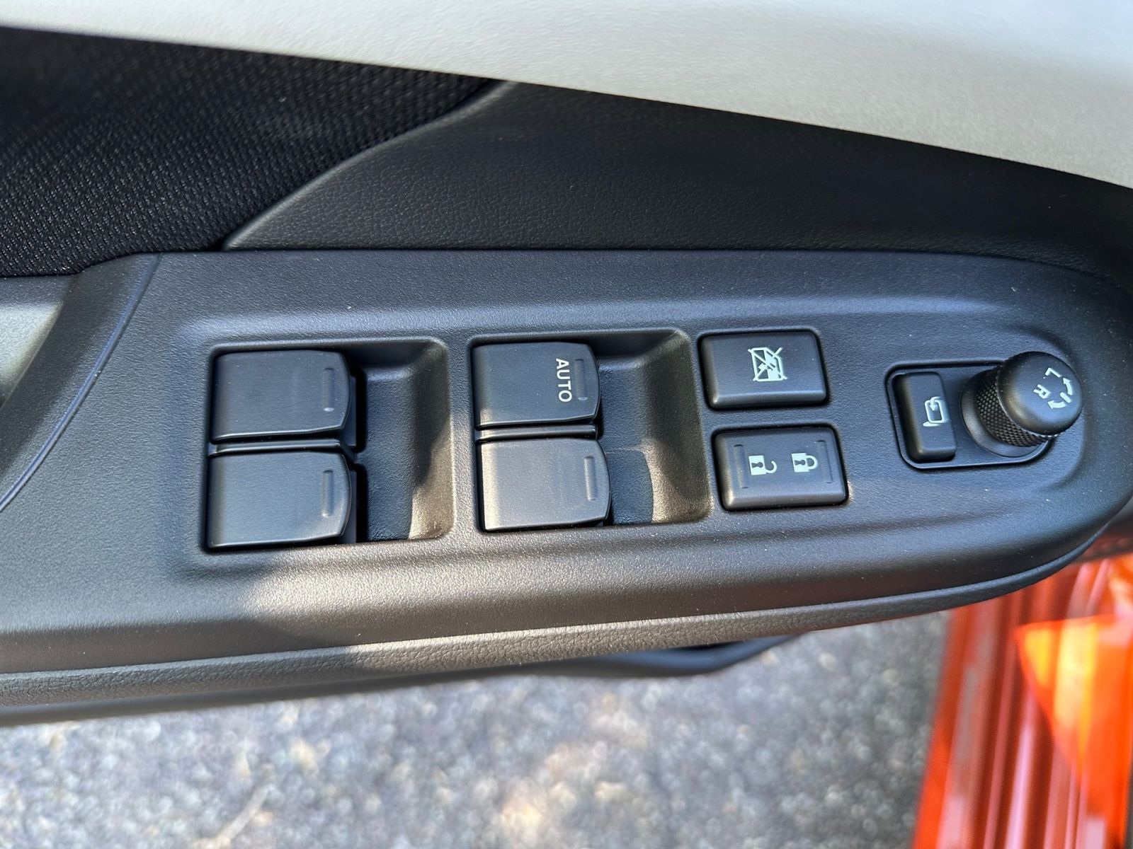SUZUKI SWIFT COMFORT+ HYBRID Navi SHZ Kamera