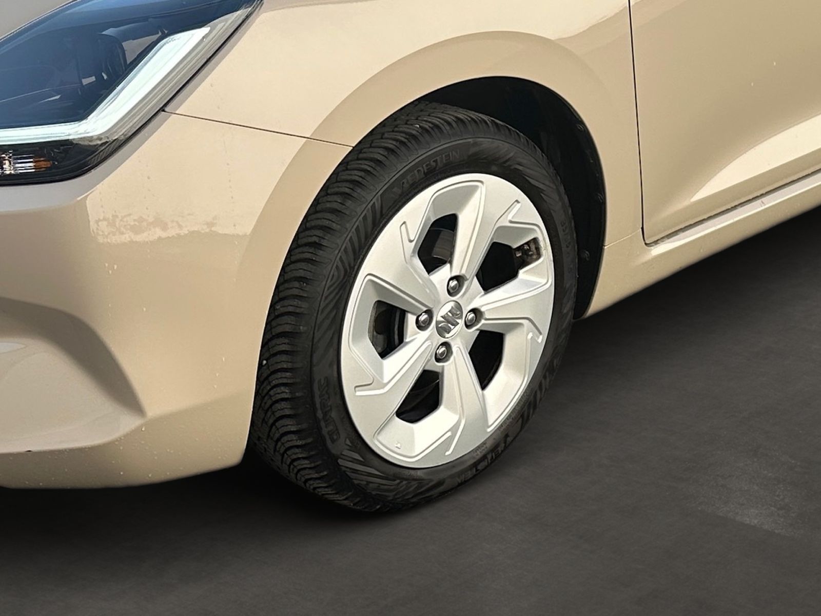 SUZUKI Swift Comfort Hybrid 1.2 MT - LED NAVI CAM SHZ