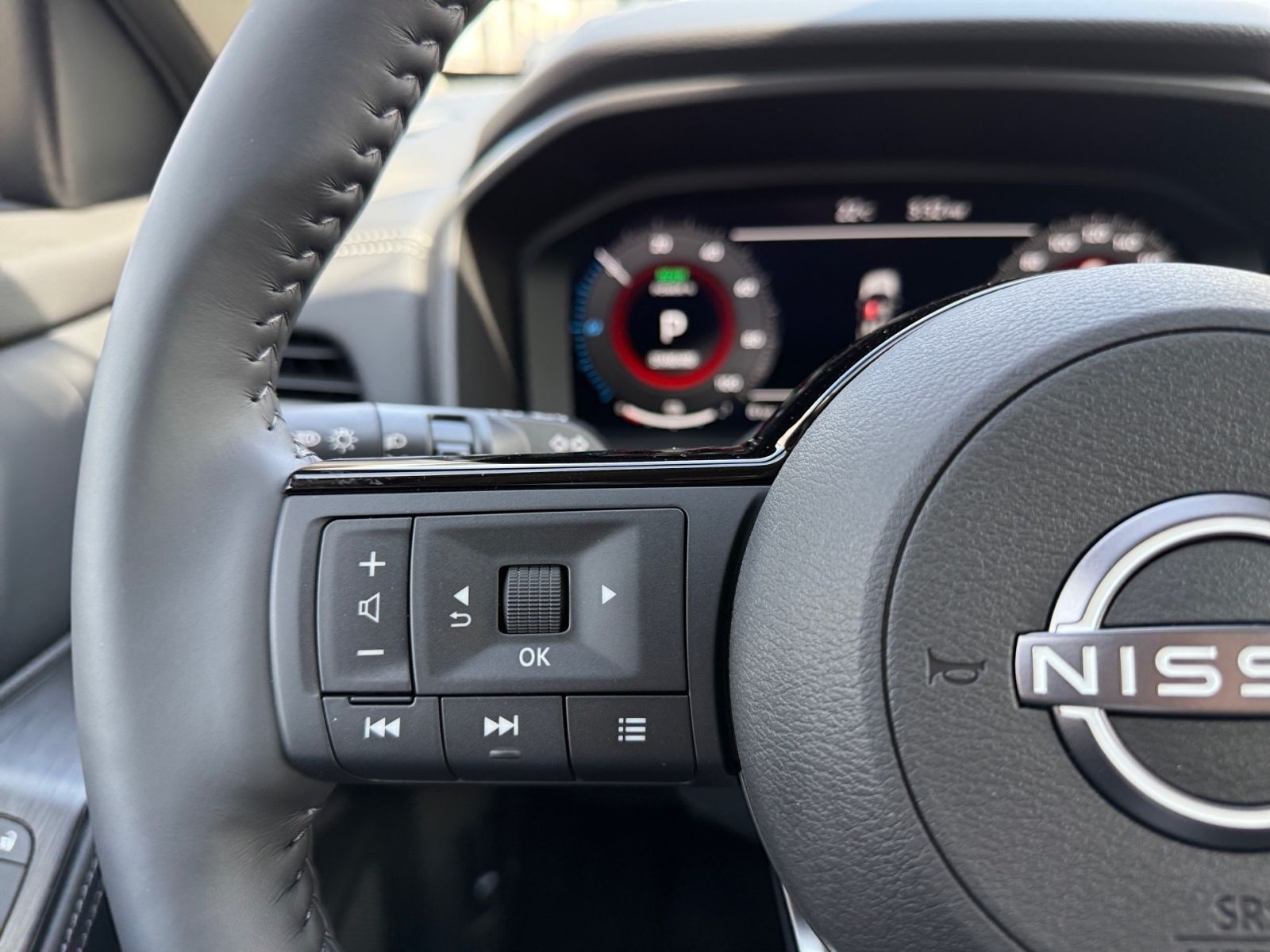 NISSAN X-TRAIL 1.5 VC-T e-POWER 204 PS 4x2 N-Connecta 5