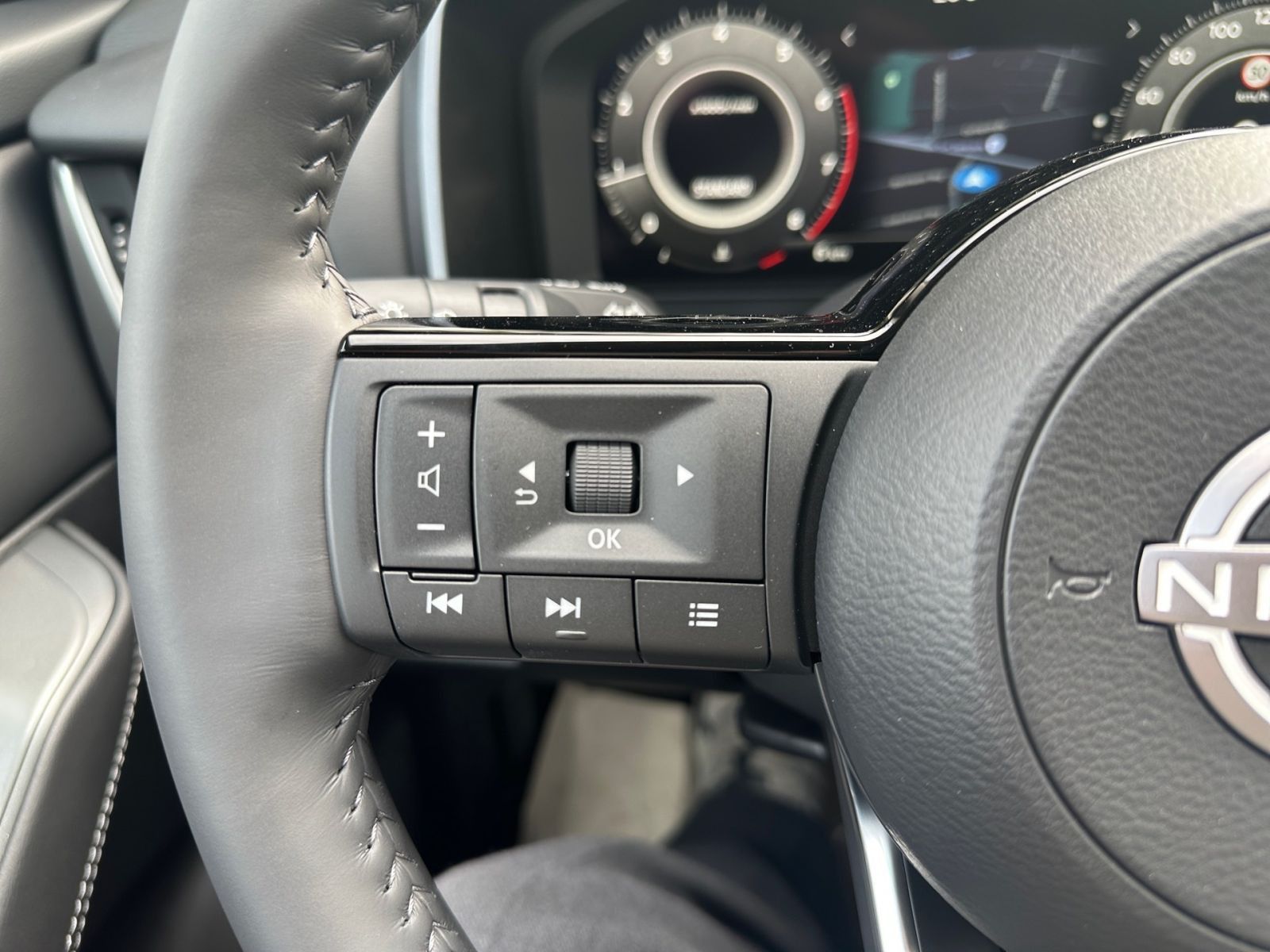 NISSAN QASHQAI N-CONNECTA 6MT MHEV Winter NAVI 360°