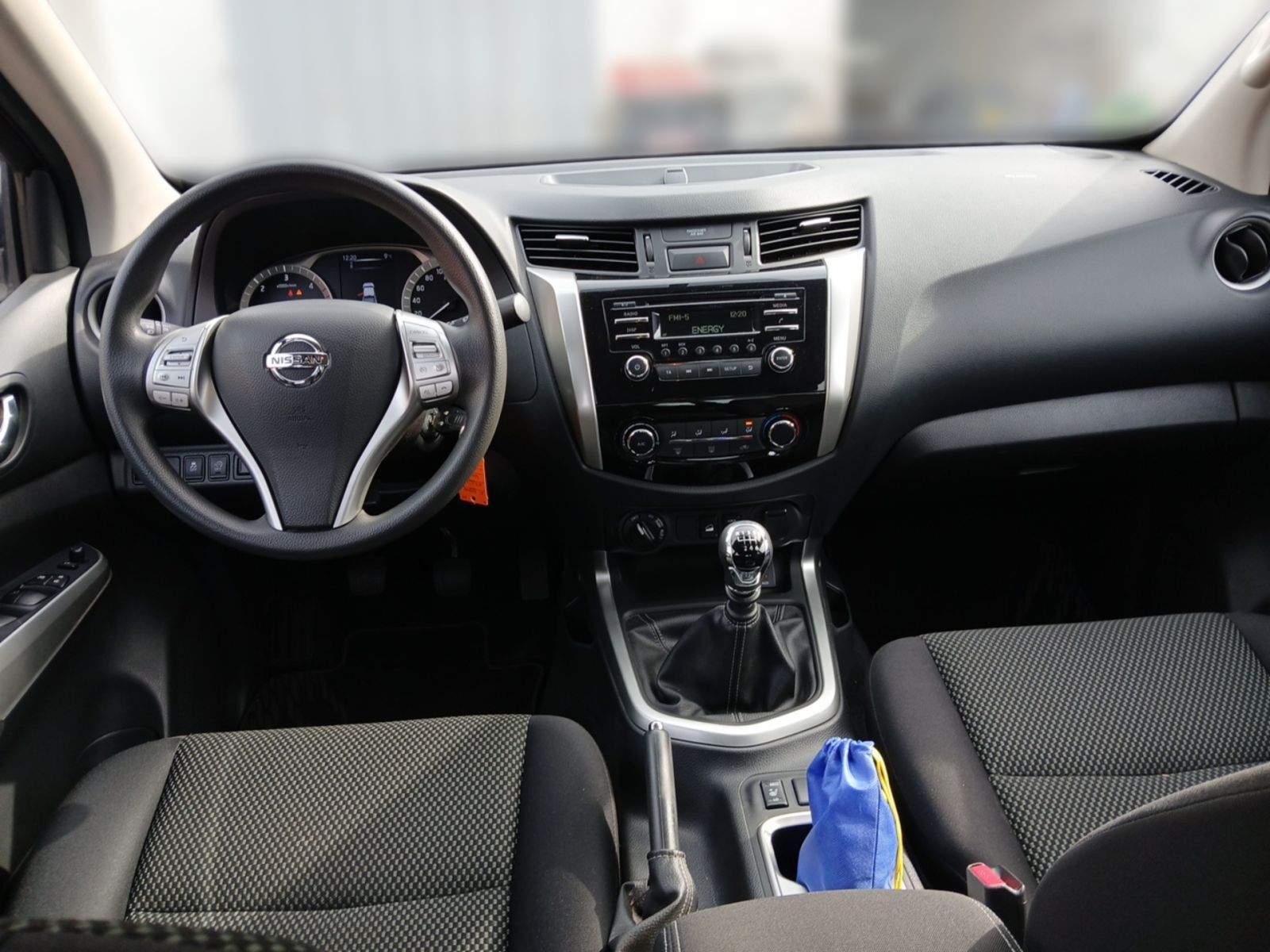 NISSAN NAVARA 2.3 dCi 4x4 DC Acenta WR-Satz*GRA*AHK