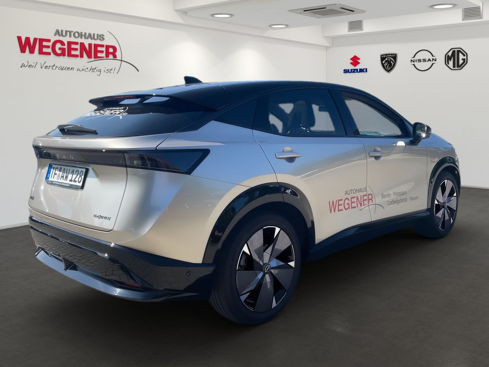 Nissan ARIYA 87 kWh Evolve Pack ALLRAD PANO*HUD*NAPPA