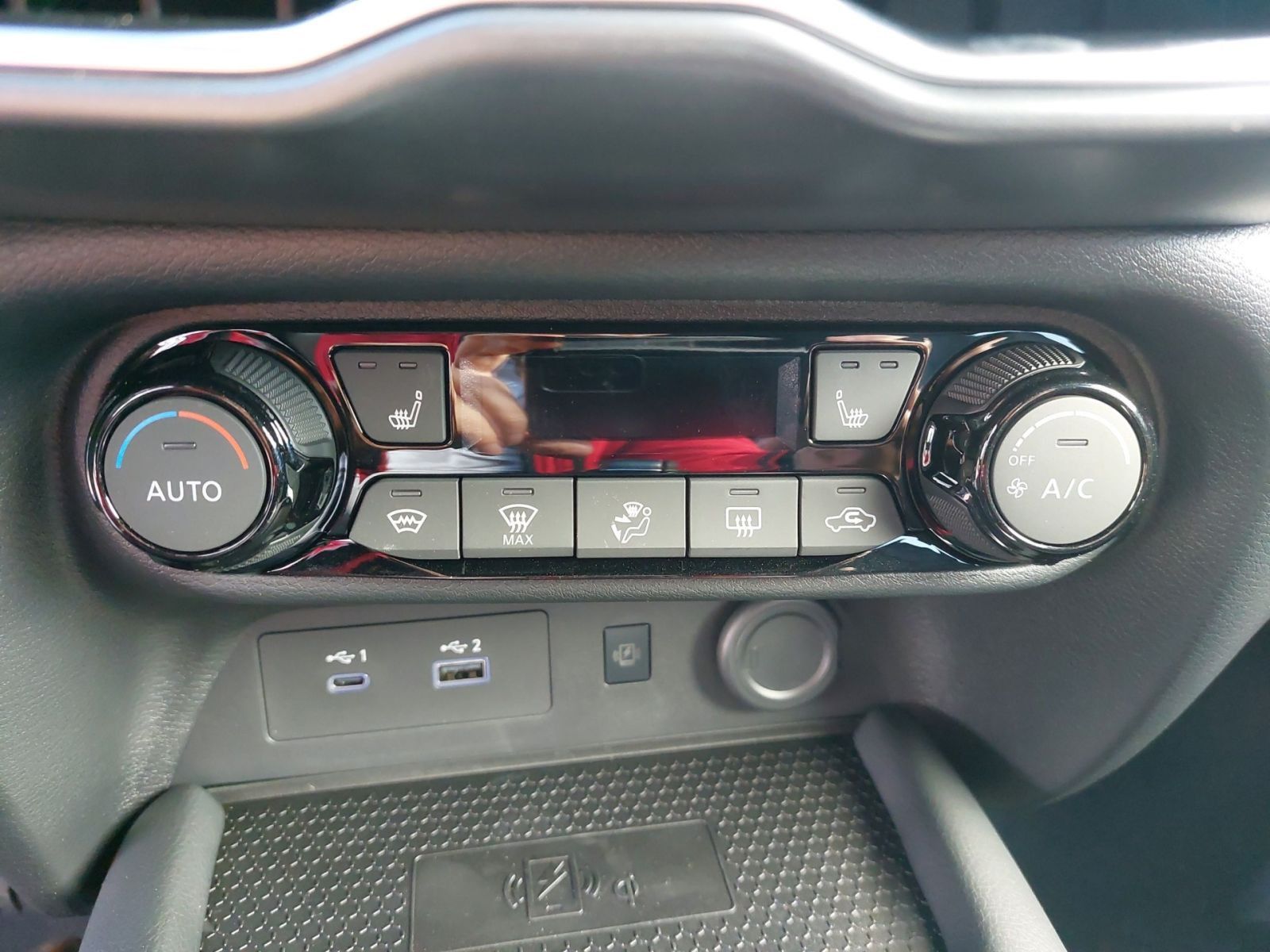 NISSAN Juke 1.6 Hybrid N-Connecta NAVI WINTER 360°