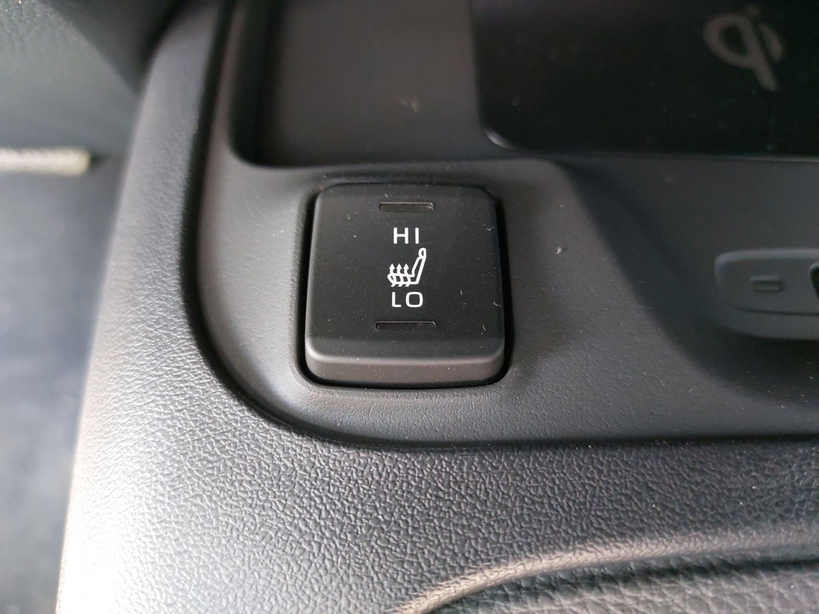 SUZUKI Swace 1.8 Comfort+ CVT Hybrid Navi*CarPlay